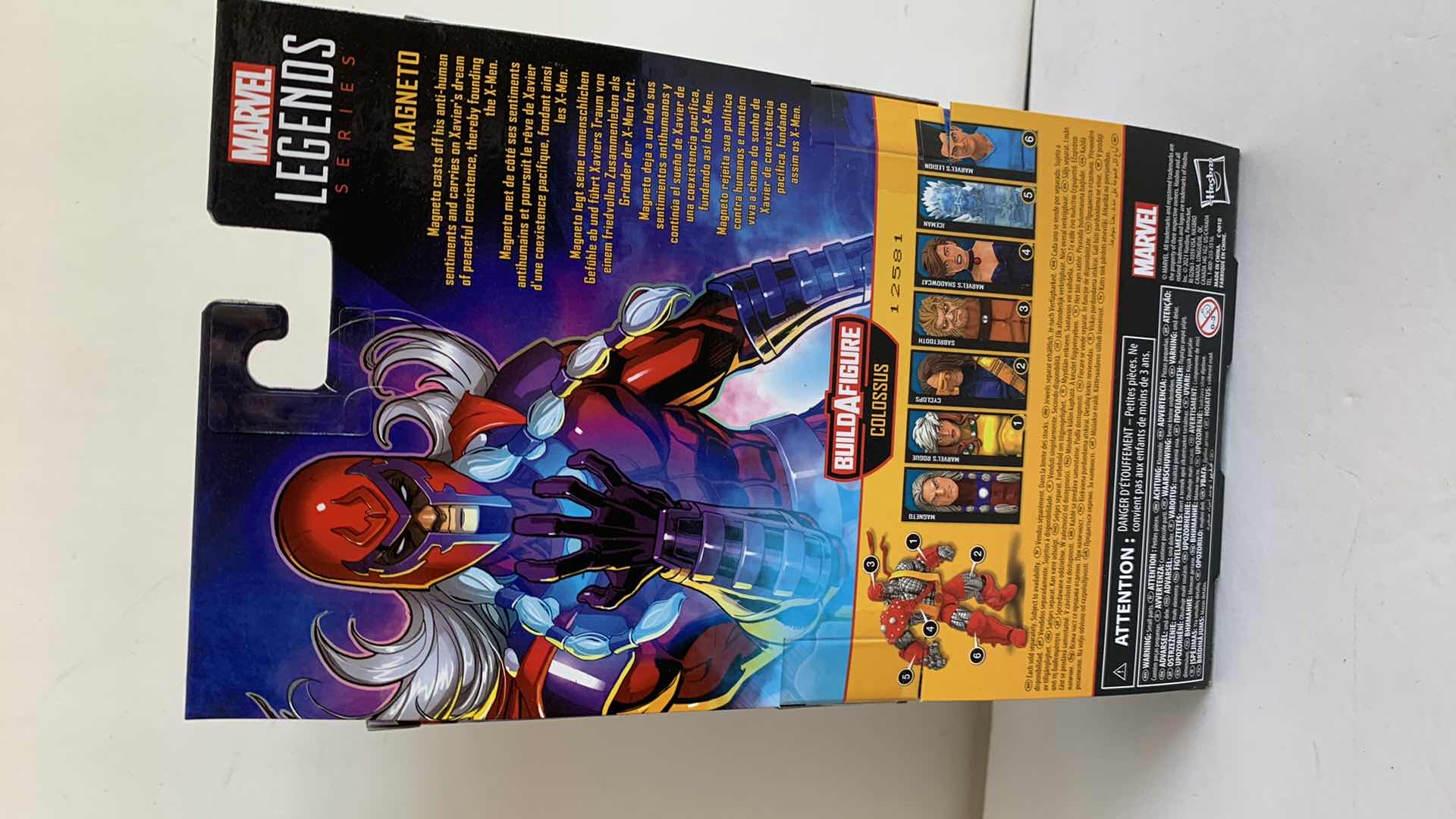Photo 1 of MARVEL LEGENDS X-MEN MAGNETO ACTION FIGURE NIB $22