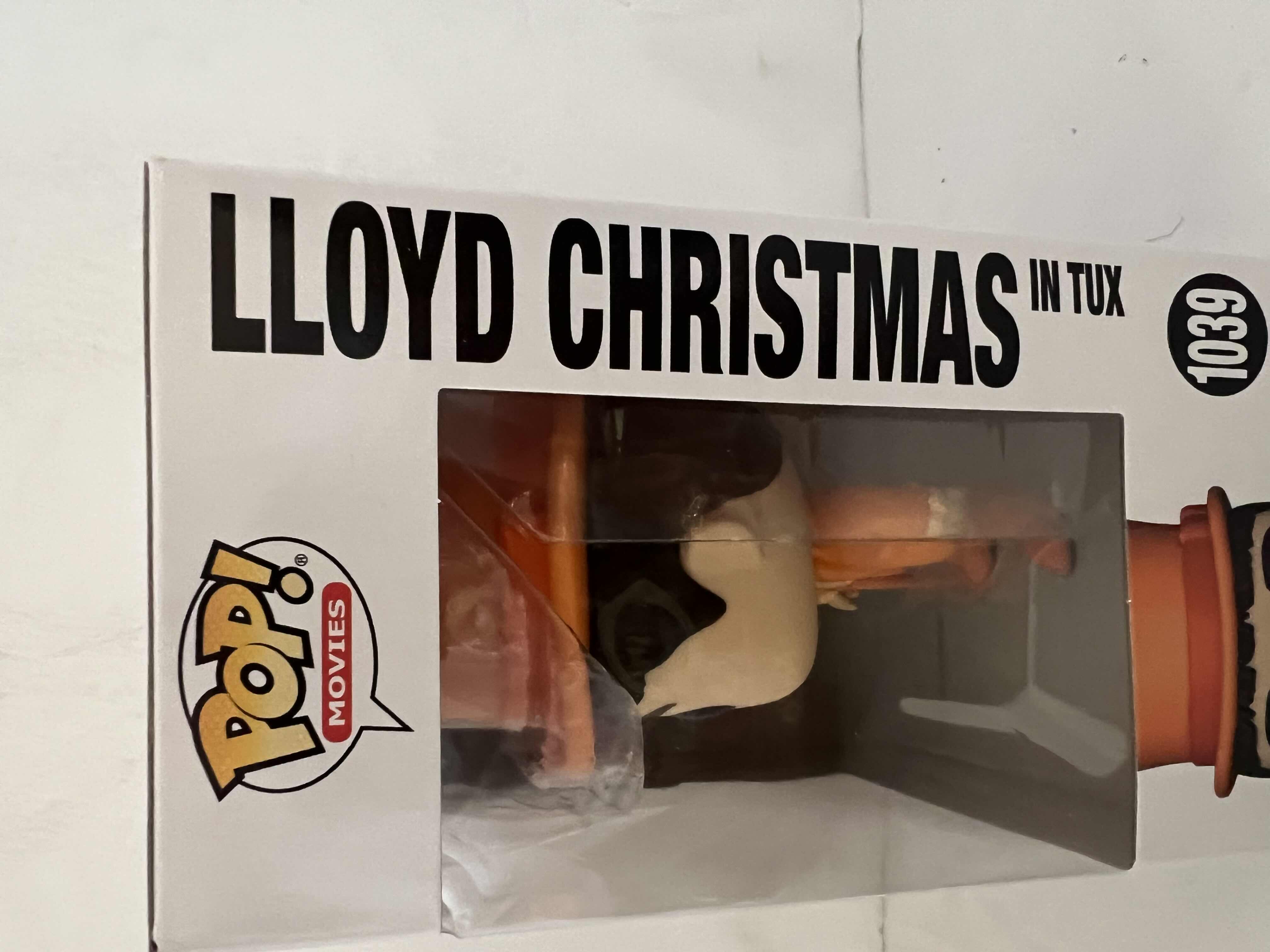 Photo 1 of NEW FUNKO POP! MOVIES DUMB AND DUMBER #1039 “LLOYD CHRISTMAS IN TUX” VINYL FIGURE