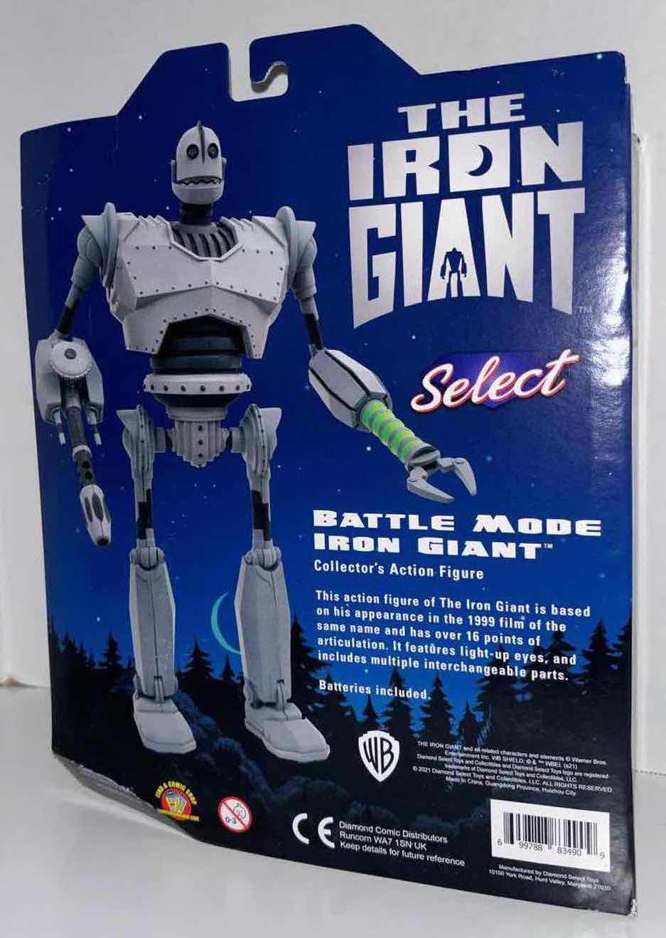 Photo 1 of NEW DIAMOND SELECT TOYS THE IRON GIANT COLLECTOR’S ACTION FIGURE & ACCESSORIES, “BATTLE MODE IRON GIANT” W LIGHT UP EYES