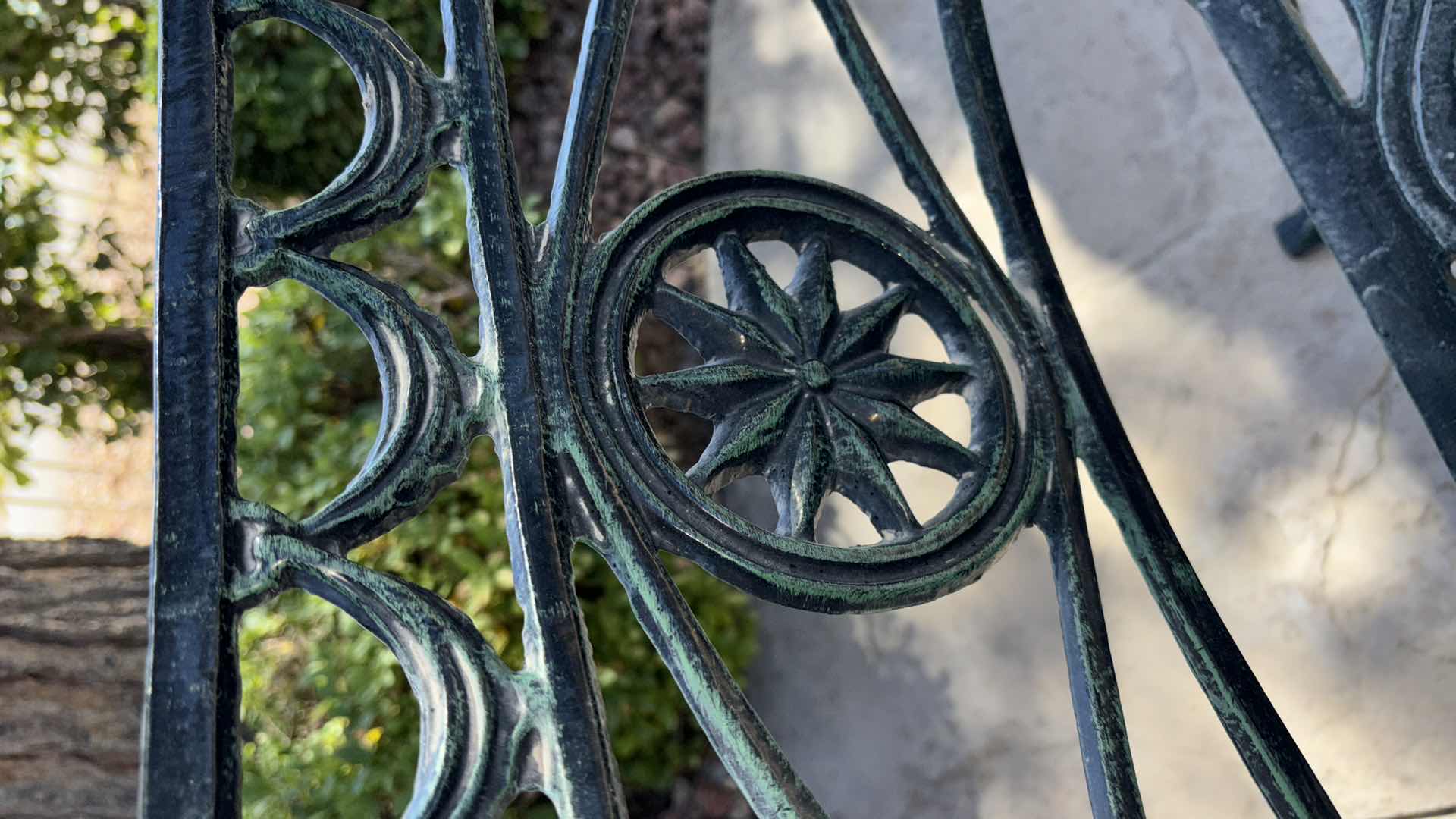 Photo 1 of KENNETH LYNCH & SONS DOLPHIN AND STARS WROUGHT IRON OUTDOOR PATIO DINING 5PC SET