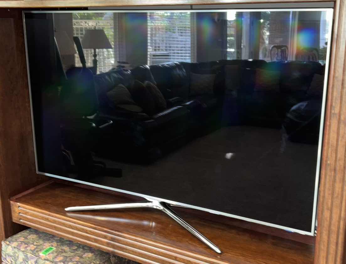 Photo 1 of SAMSUNG 65" CLASS 1080p 3D LED SMART HDTV W SWIVEL STAND MODEL UN65F7050A