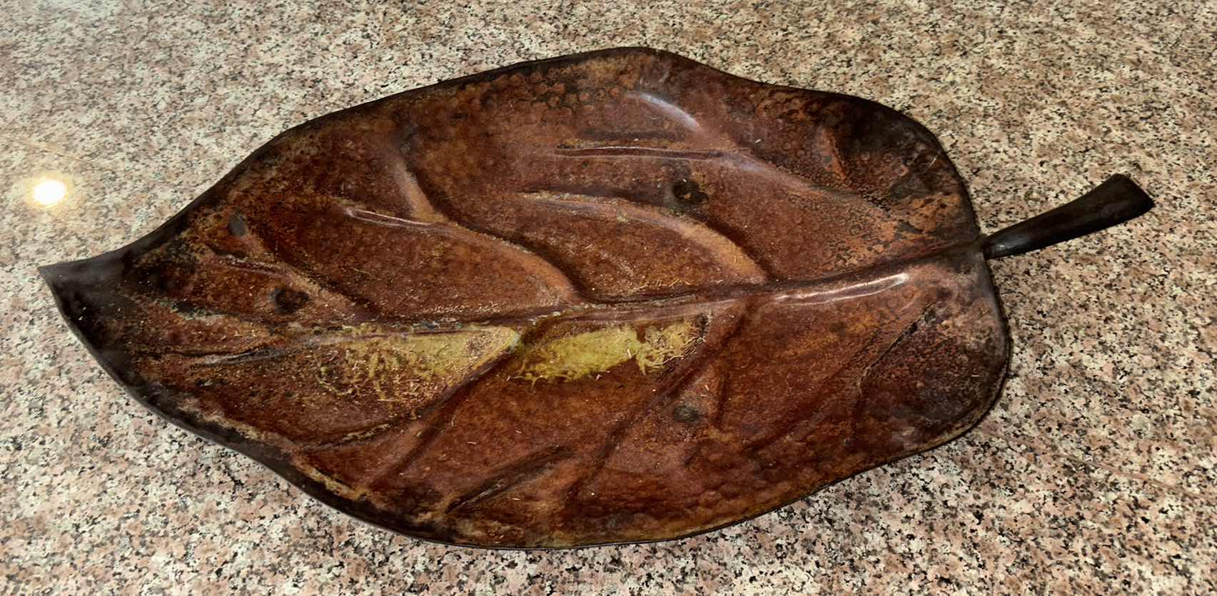 Photo 1 of FLORAL ARRANGEMENT & HAMMERED METAL DECORATIVE LEAF PLATE 26.25” x 14.5” (FLORAL ARRANGEMENT IS H32”)