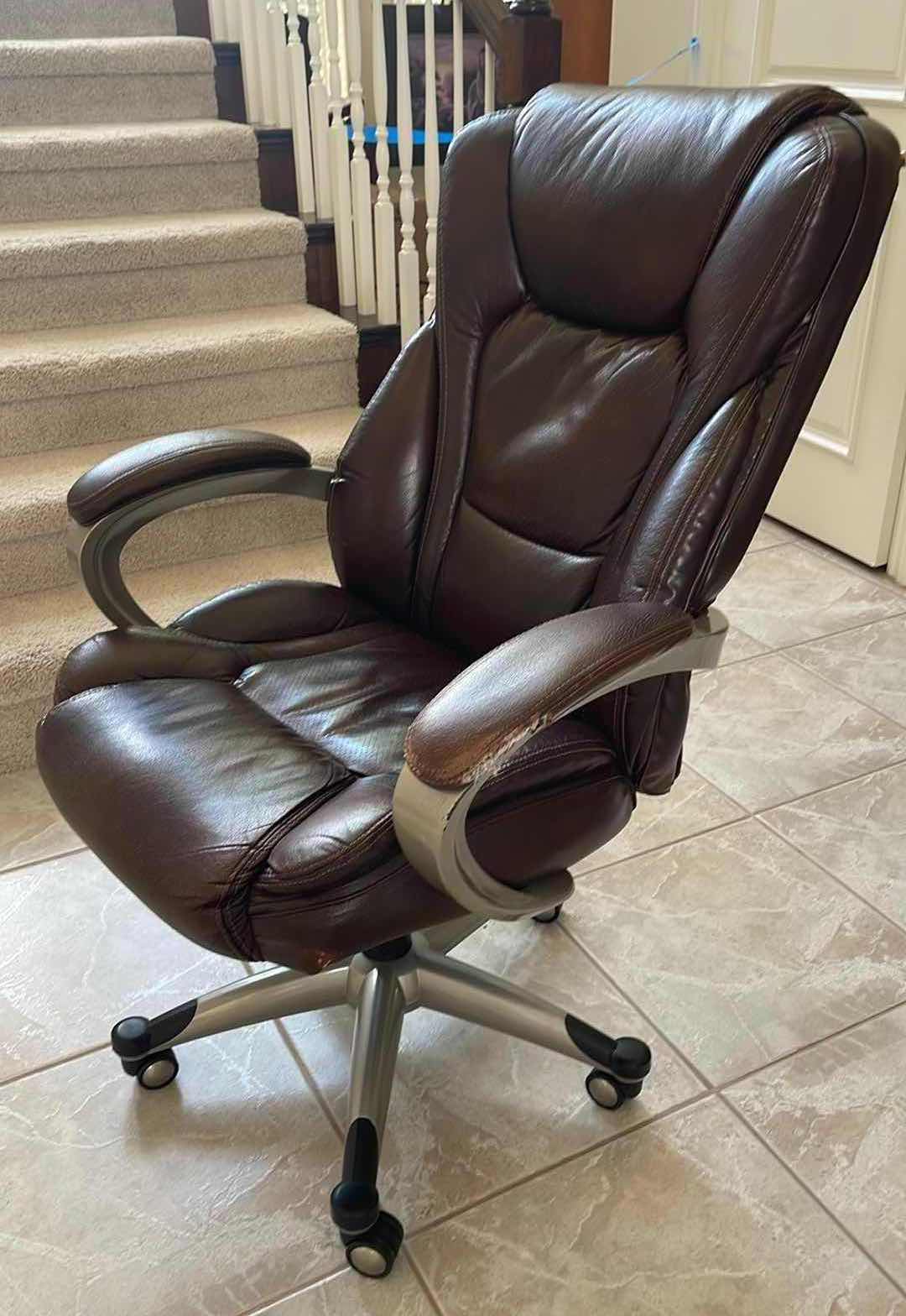 Photo 1 of COMPUTER DESK CHAIR