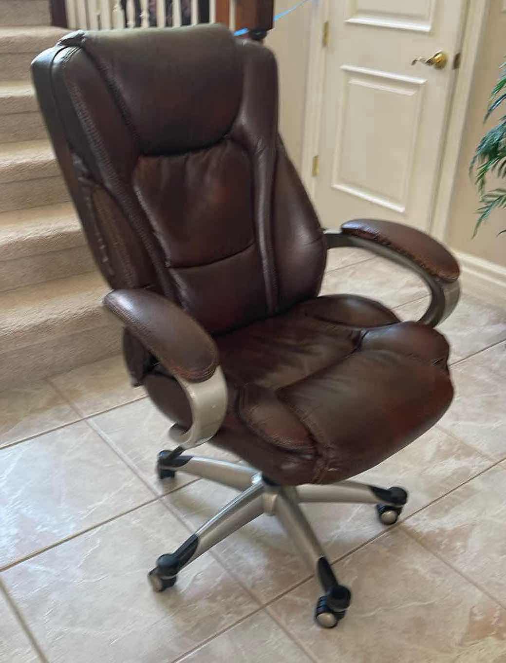 Photo 1 of COMPUTER DESK CHAIR