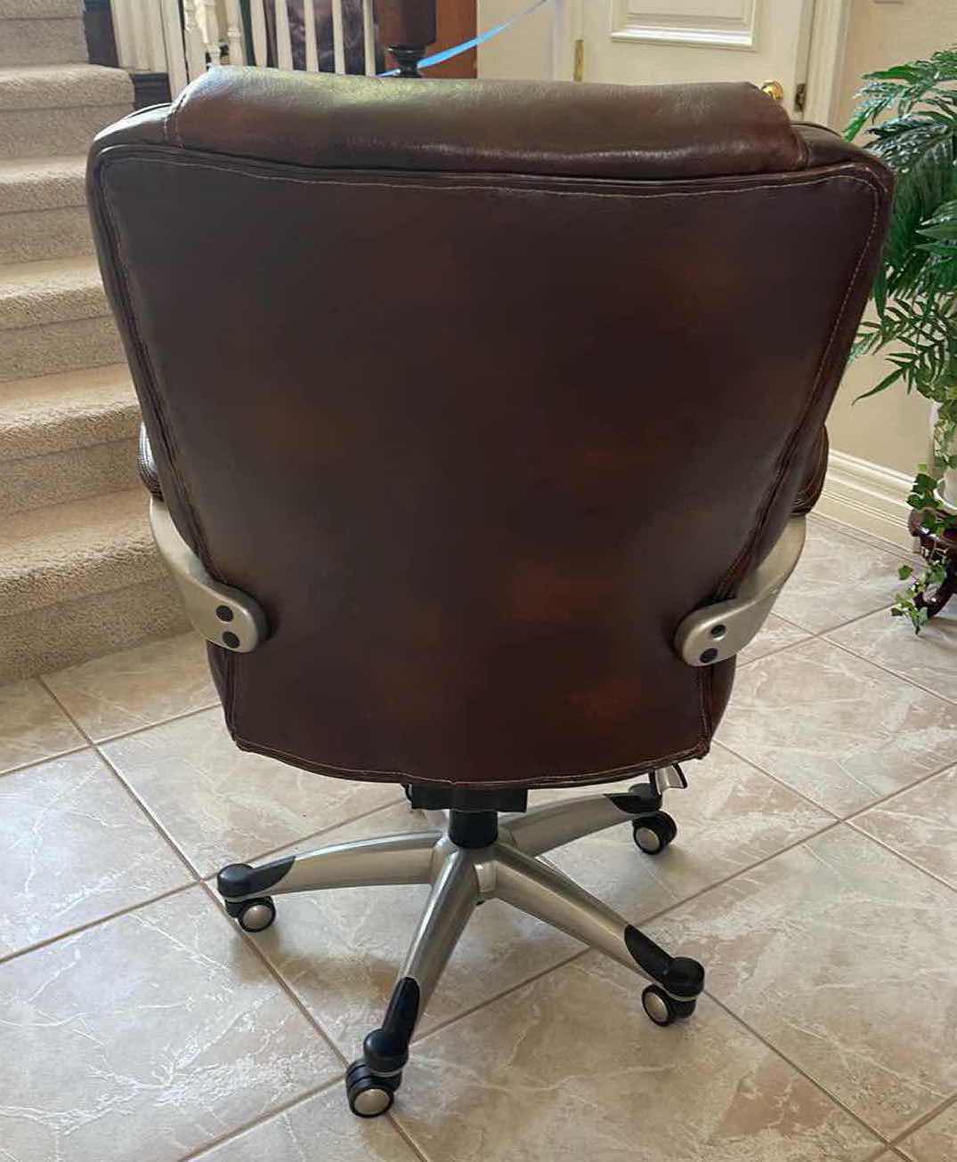 Photo 1 of COMPUTER DESK CHAIR
