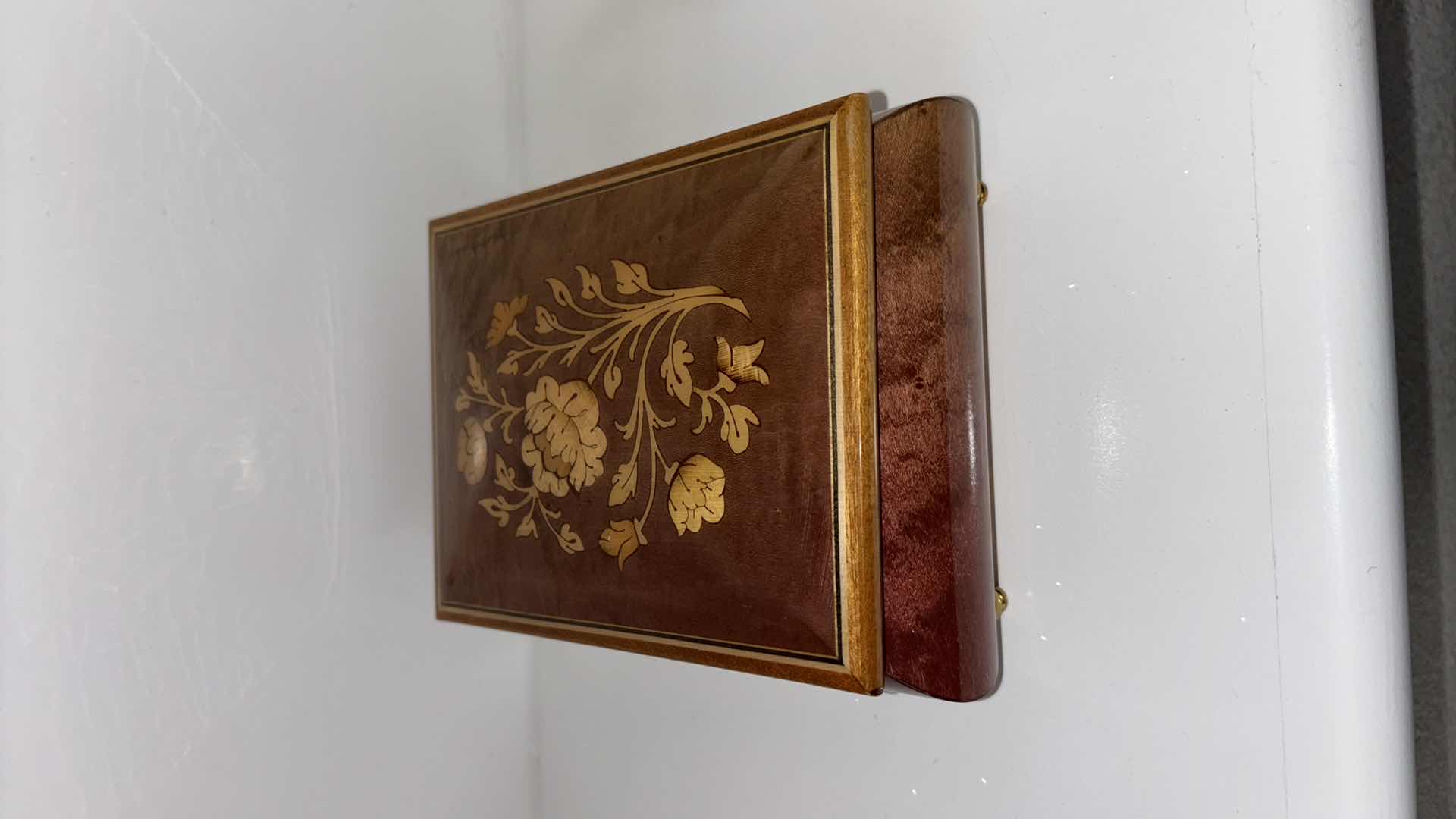 Photo 1 of LA BOTTEGUCCIA INLAID WOOD WORK JEWELRY/MUSIC BOX FROM SORRENTO ITALY 5.15 X 6.75” H3”