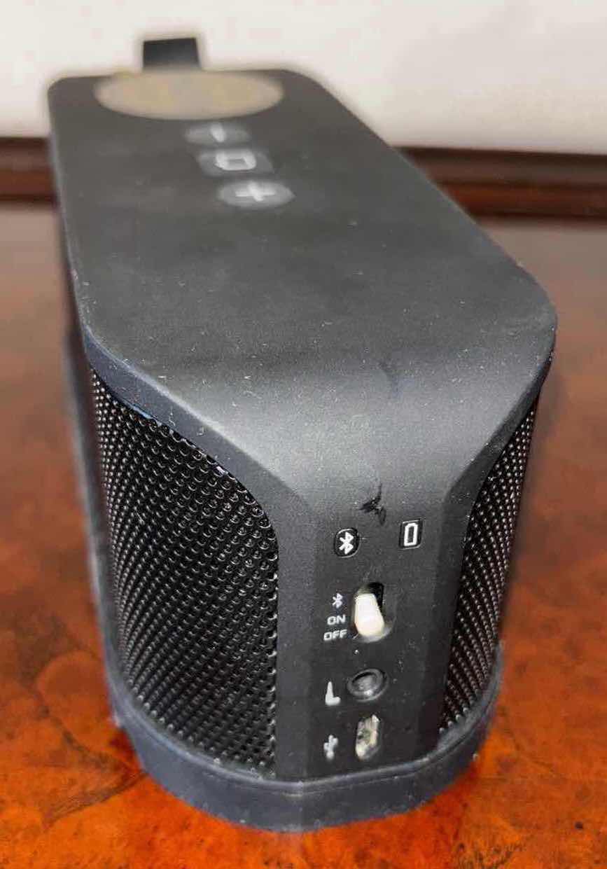 Photo 1 of JABRA ‘SOLEMATE’ BLUETOOTH SPEAKER W USB CORD & AC/DC ADAPTER W USB CAR CHARGER