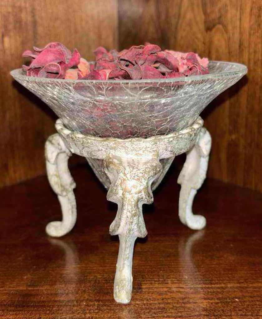 Photo 1 of BATHROOM DECOR (3PCS)