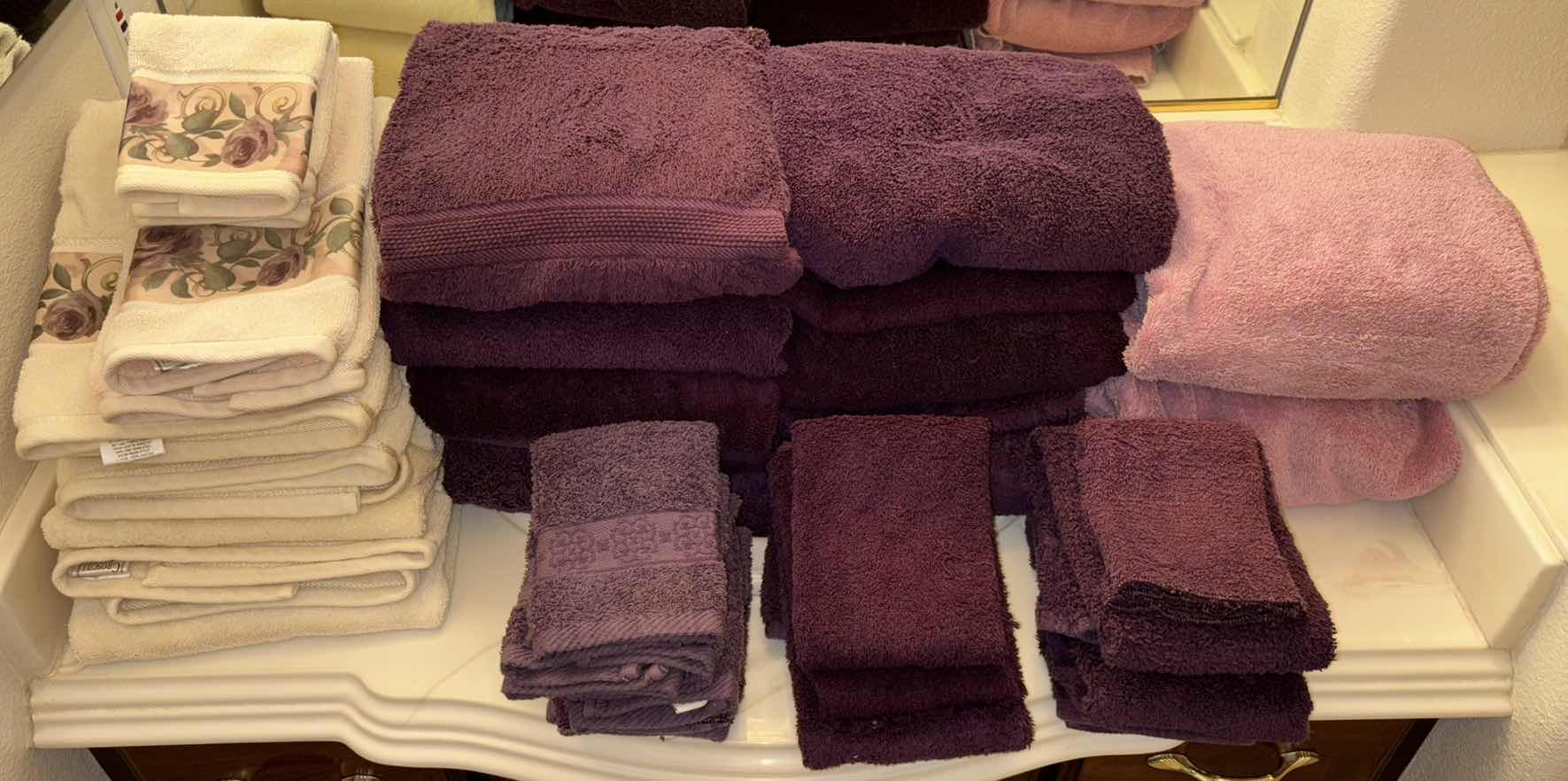 Photo 1 of FLORAL/PURPLES BATH/HAND TOWEL & WASHCLOTHS SETS (28 PCS)