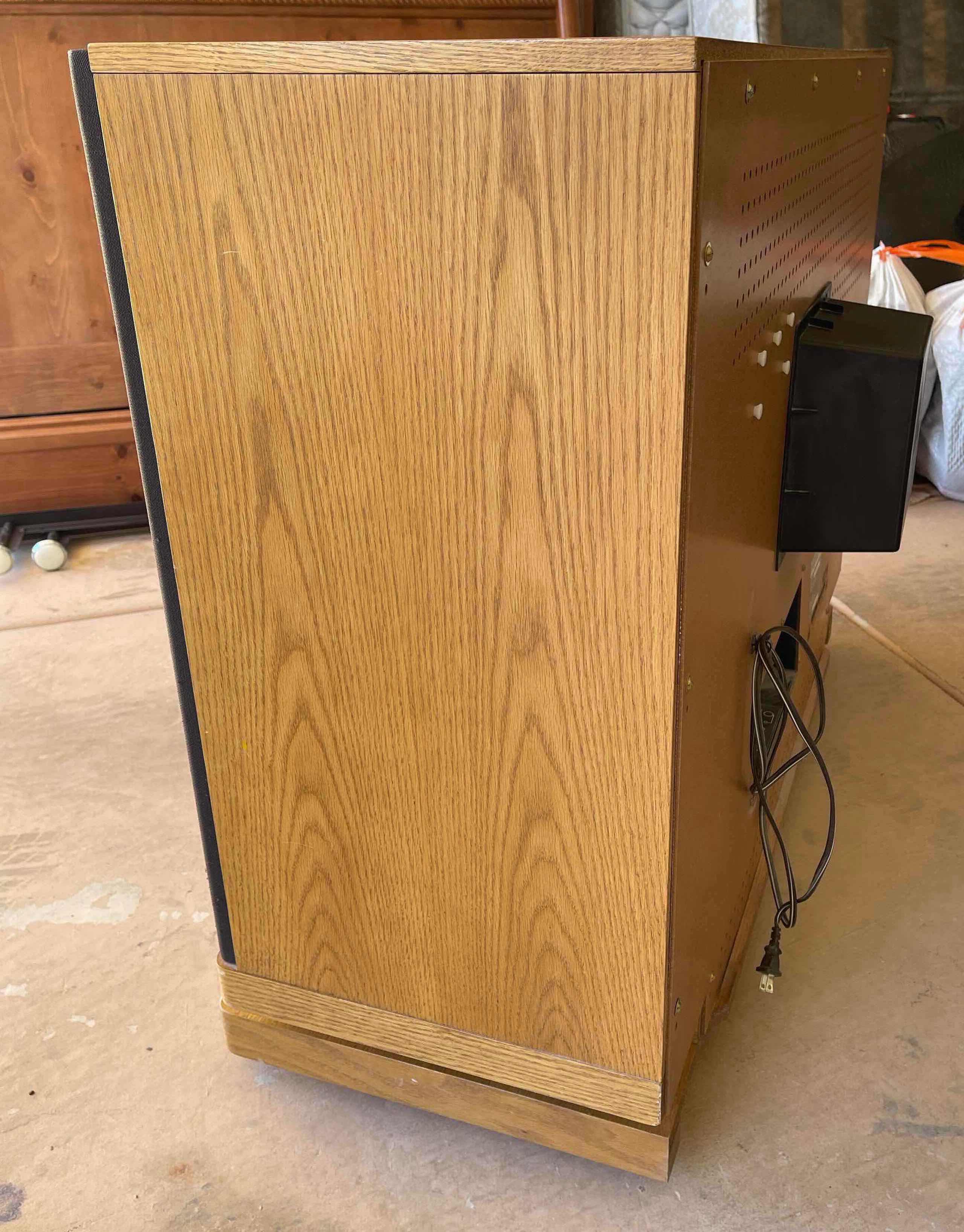 Photo 4 of RCA 32” COLORTRAK 2000 STEREO MONITOR CONSOLE WITH WHEELS, CONSOLE 15” X 42” H35” (MODEL G31150CK)