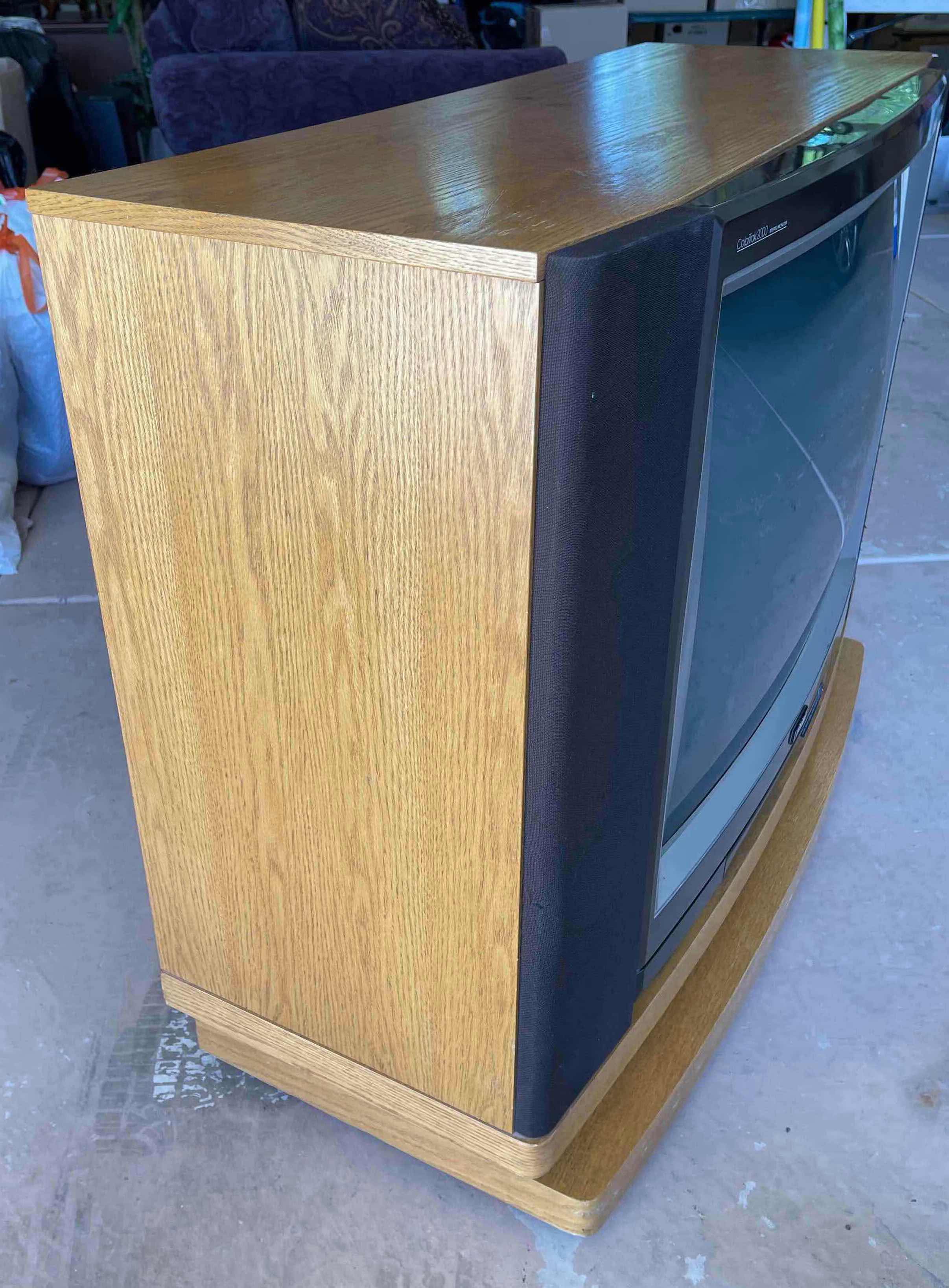 Photo 5 of RCA 32” COLORTRAK 2000 STEREO MONITOR CONSOLE WITH WHEELS, CONSOLE 15” X 42” H35” (MODEL G31150CK)