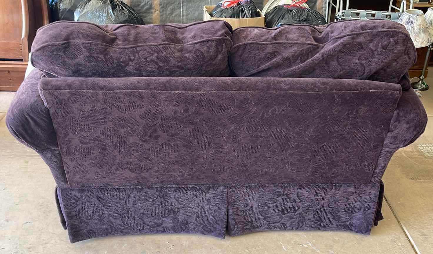 Photo 1 of LOVE SEAT W DECOR PILLOWS PURPLE LEAF PATTERN UPHOLSTERY 40” X 64” H34”