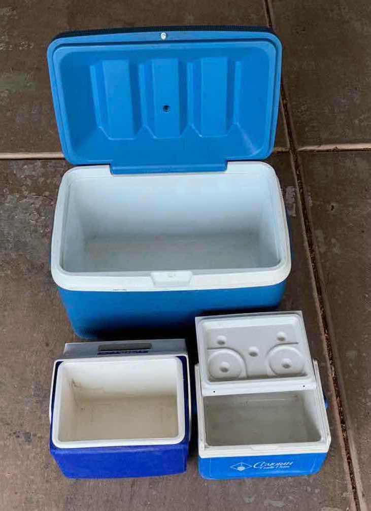 Photo 1 of RUBBERMAID, IGLOO & COLEMAN COOLERS (3)