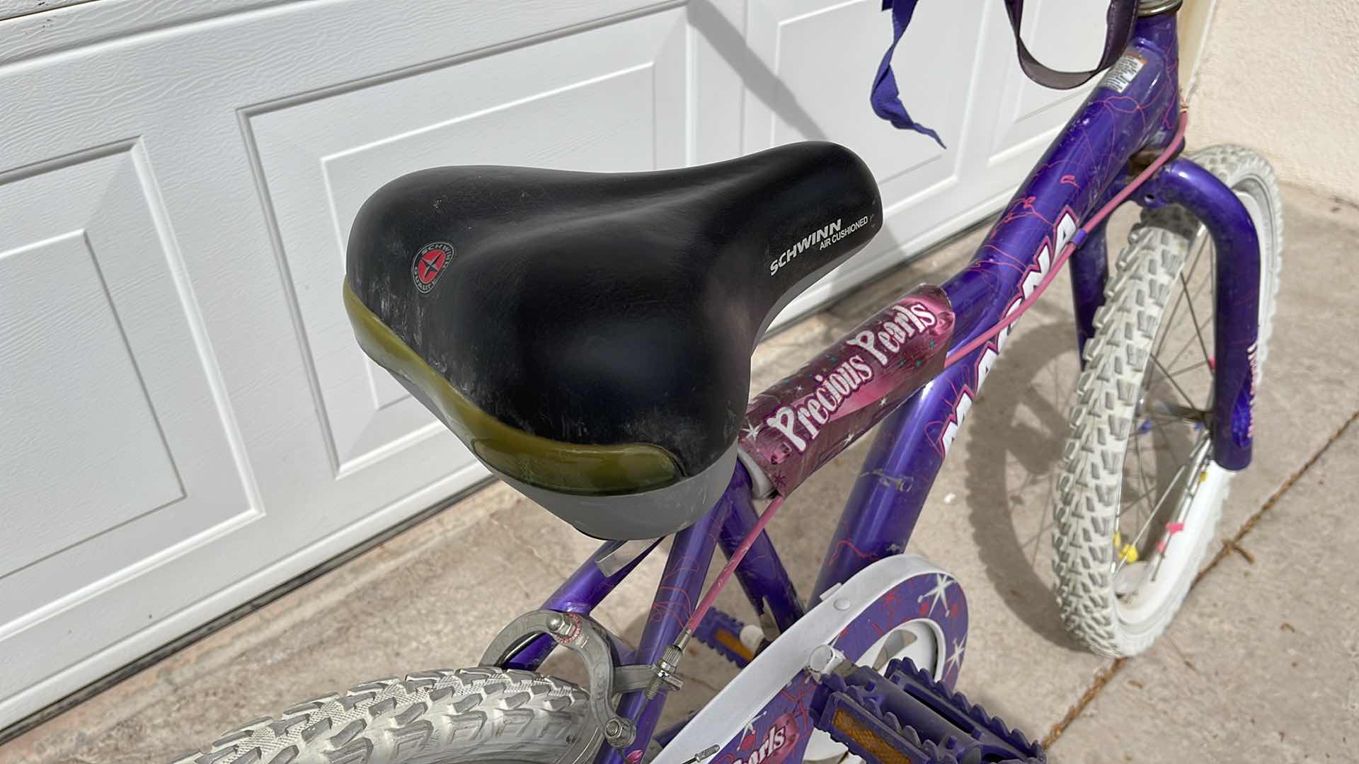 Photo 1 of MAGNA PRECIOUS PEARLS 20”GIRLS BICYCLE 