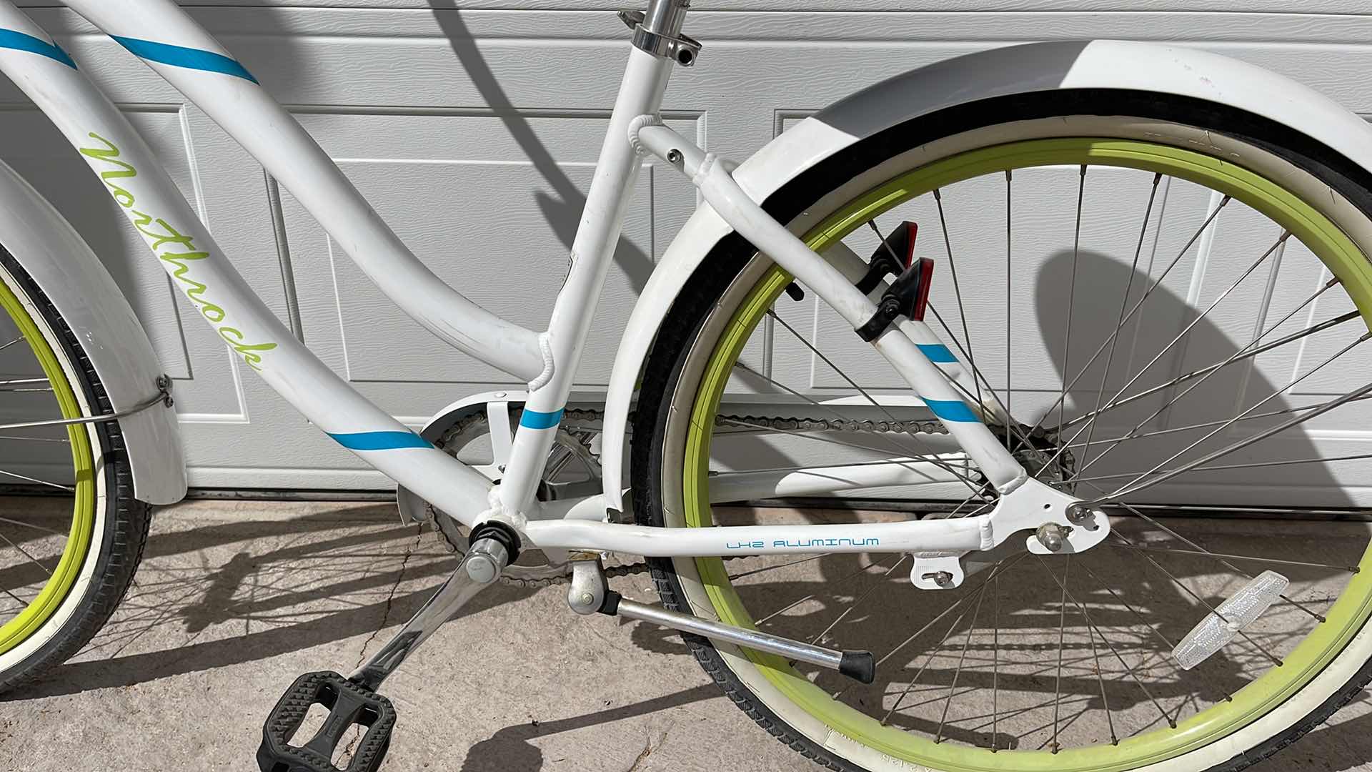 Photo 1 of NORTHROCK OC WOMENS 17” BEACH CRUISER BICYCLE, LH2 ALUMINUM