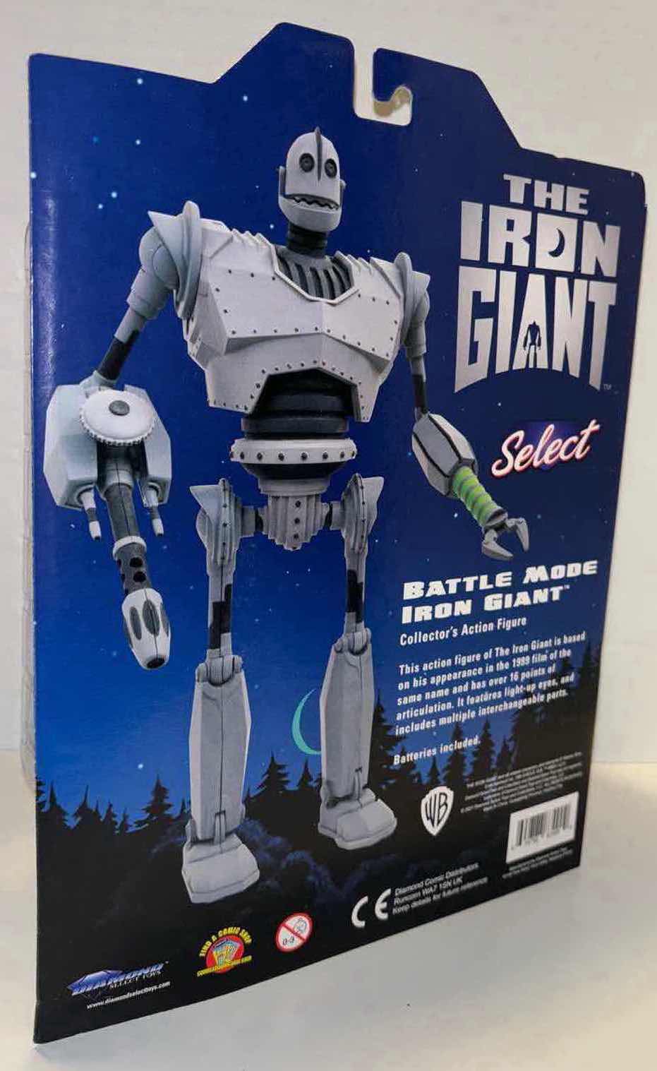 Photo 1 of NEW DIAMOND SELECT TOYS THE IRON GIANT COLLECTOR'S ACTION FIGURE & ACCESSORIES,
"BATTLE MODE IRON GIANT" W
LIGHT UP EYES