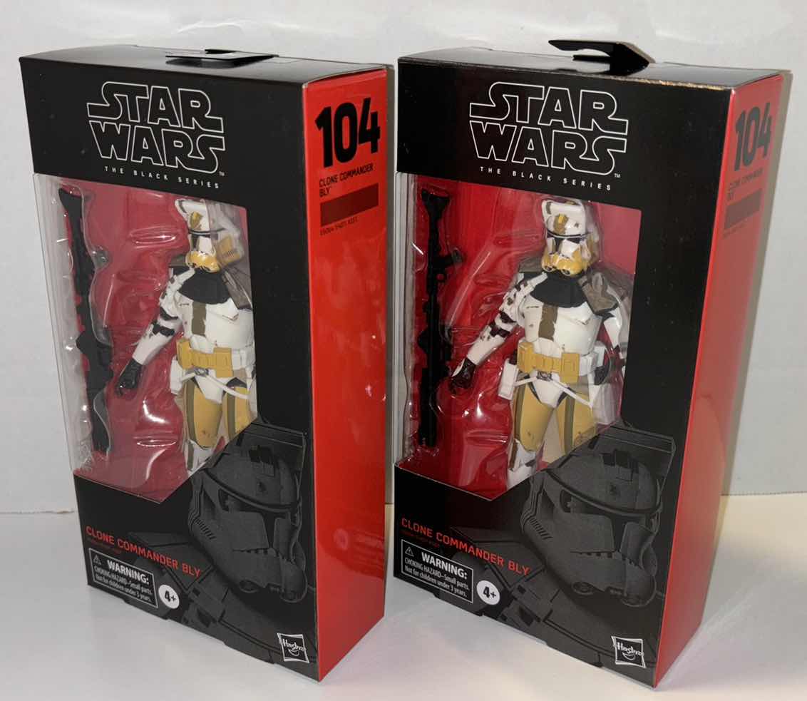 Photo 1 of NEW 2-PACK HASBRO STAR WARS THE BLACK SERIES ACTION FIGURE & ACCESSORIES, #104 “CLONE COMMANDER BLY”