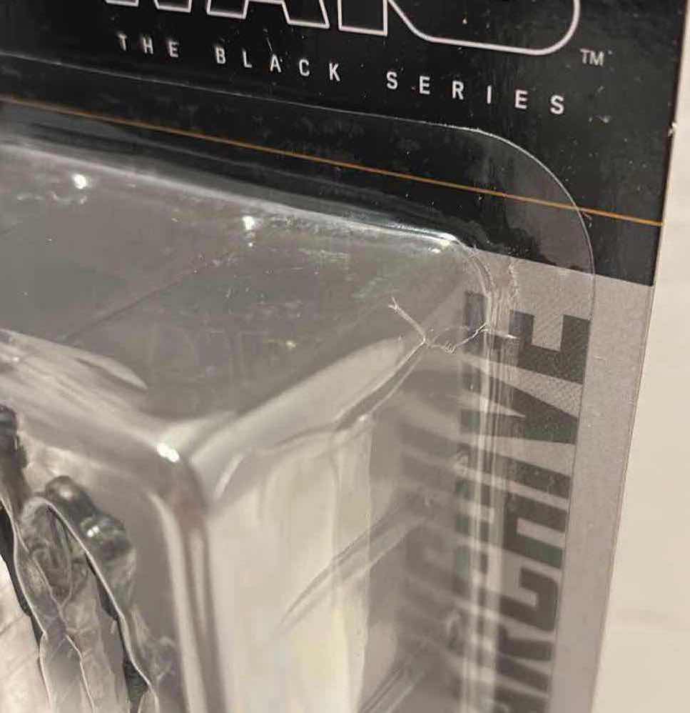 Photo 1 of NEW 2-PACK HASBRO STAR WARS THE BLACK SERIES 50TH ANNIVERSARY ARCHIVE ACTION FIGURE & ACCESSORIES, “PRINCESS LEIA ORGANA”