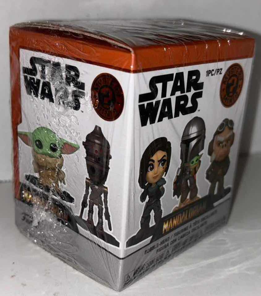 Photo 1 of NEW 3-PACK FUNKO STAR WARS THE MANDALORIAN BOBBLE-HEAD MYSTERY MINI VINYL FIGURE