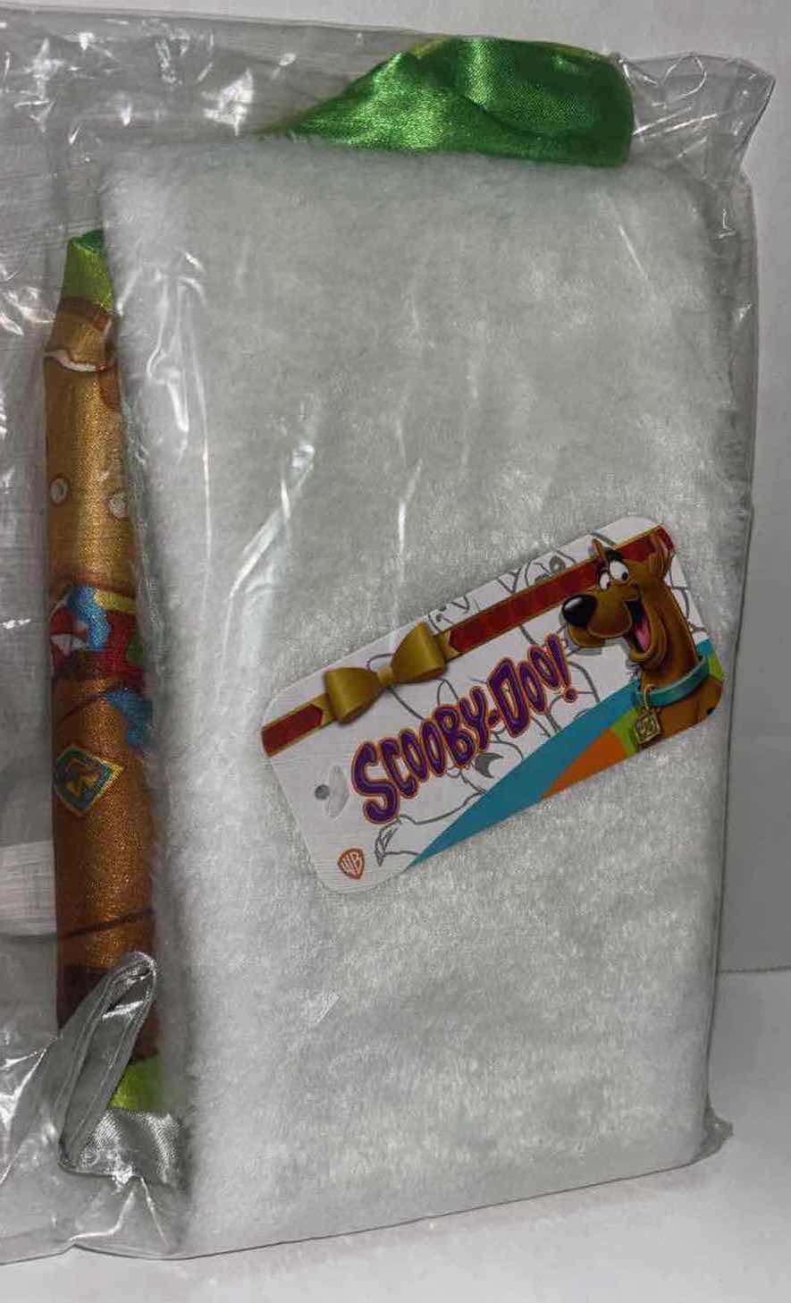 Photo 1 of NEW 2PC BUNDLE SCOOBY-DOO 16 OZ TUMBLER CUP W/STRAW & KURT S. ADLER SCOOBY-DOO 19” STOCKING W/ WHITE PLUSH CUFF