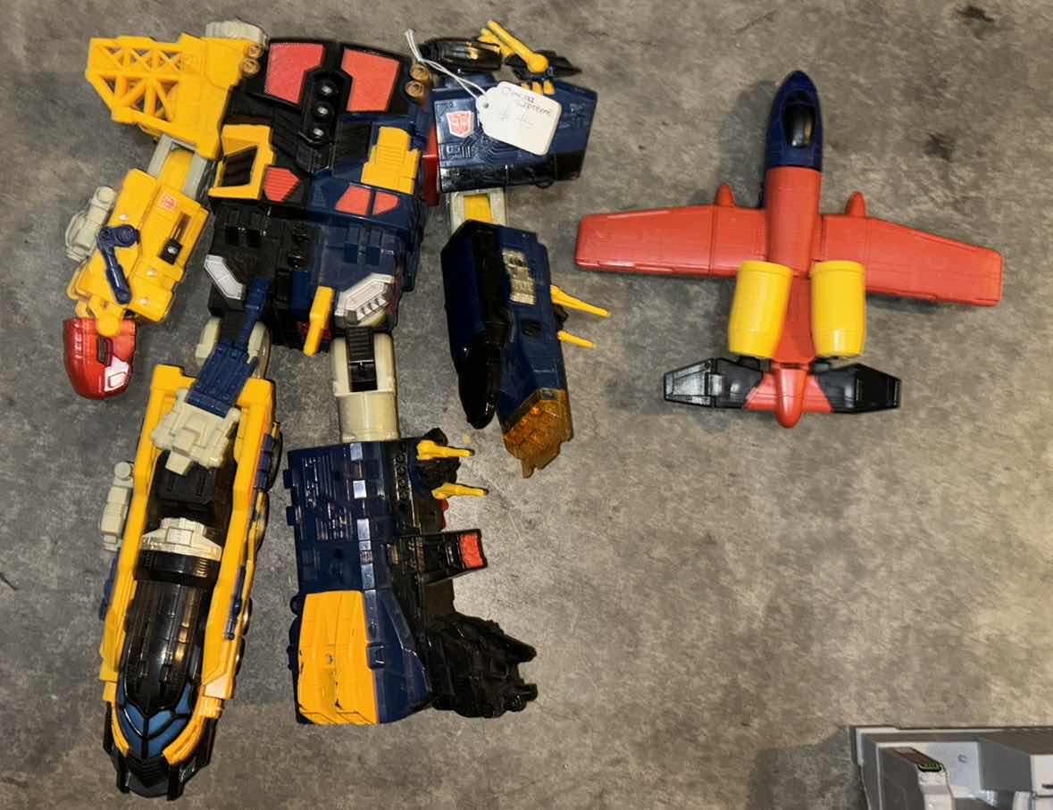 Photo 1 of BOX OF ACTION FIGURES/VEHICLES ETC (COMPLETE/INCOMPLETE) **NO RETURNS TO NELLIS**