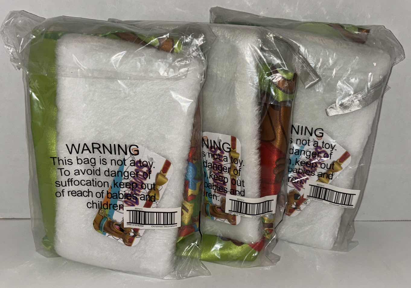 Photo 1 of NEW 3-PACK KURT S. ADLER SCOOBY-DOO 19” STOCKING W/ WHITE PLUSH CUFF