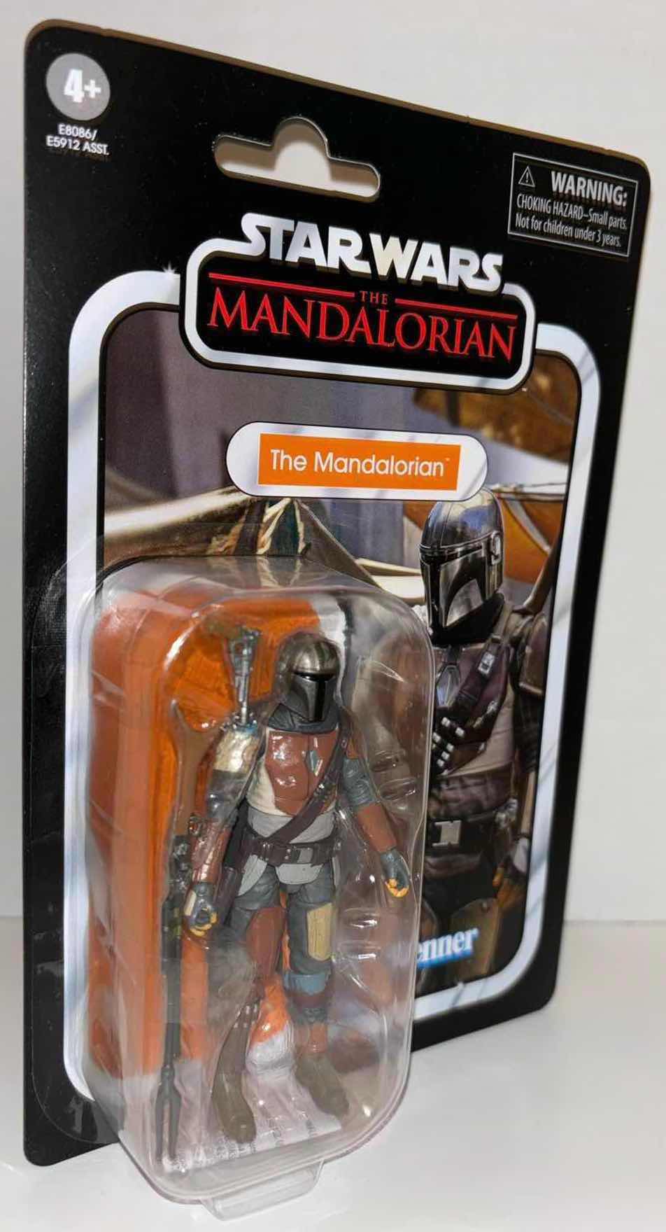 Photo 1 of NEW 6-PACK HASBRO STAR WARS THE VINTAGE COLLECTION ACTION FIGURE & ACCESSORIES, "THE MANDALORIAN (REGULAR)"