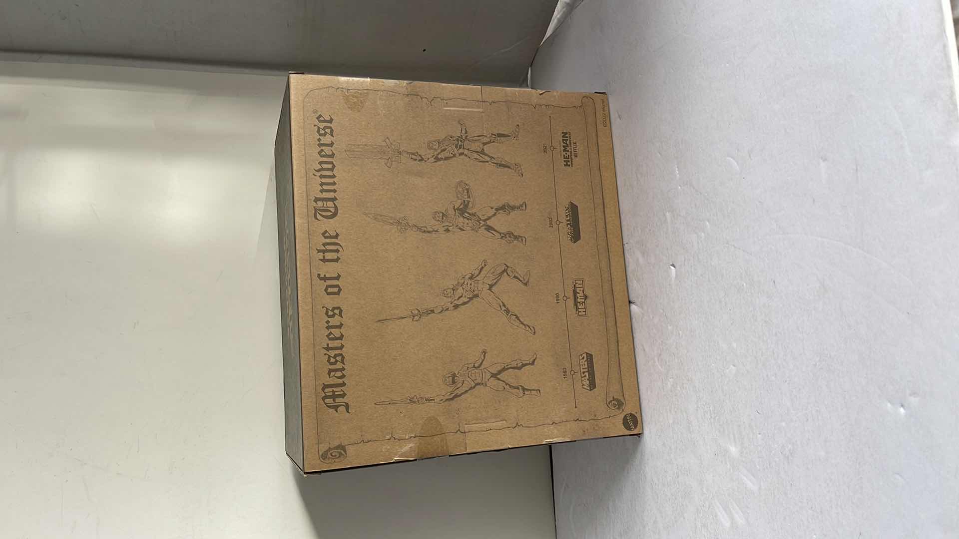 Photo 2 of NIB MASTERS OF THE UNIVERSE 40 HE-MAN TELEVISION SENSATION MSRP $200