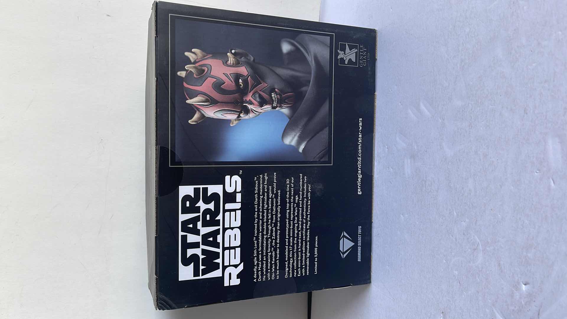 Photo 1 of NIB DIAMOND SELECT TOYS STAR WARS DARTH MAUL MINI-BUST MSRP $59.99