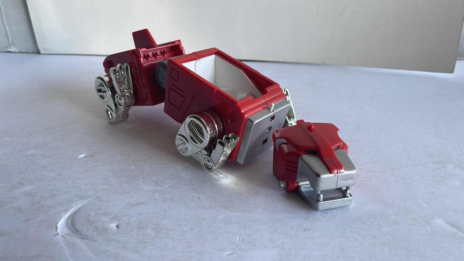 Photo 1 of 1999 VOLTRON GB-36 RED LION WITH HEAD MSRP $24.99