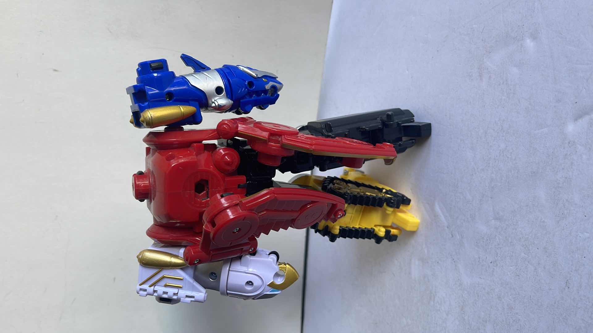 Photo 1 of BANDAI POWER RANGERS MEGA FORCE DX GOSEI GREAT MEGAZORD GOSEIGER HEADER ROBOT MSRP $22.99