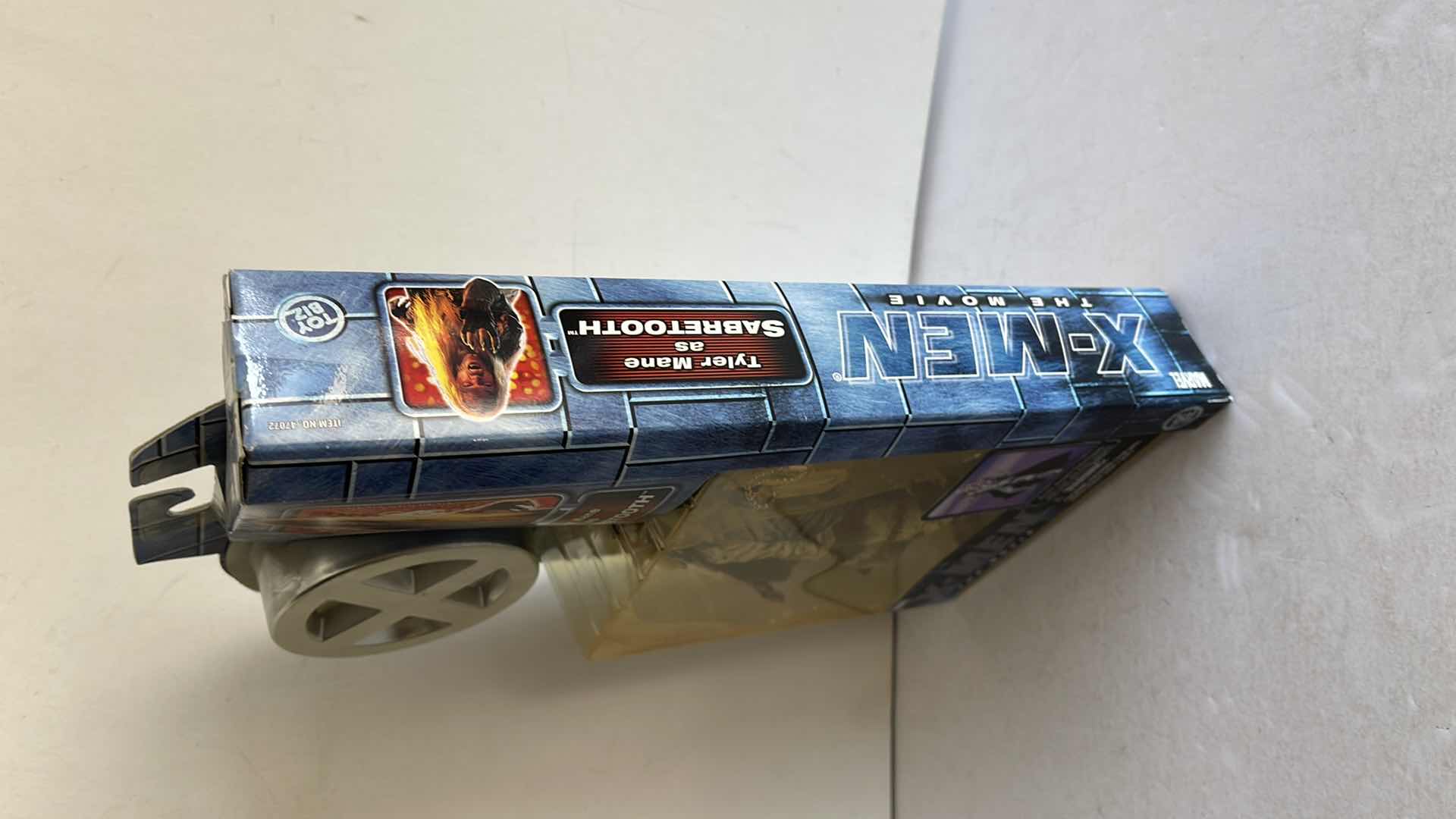 Photo 1 of NIB MARVEL X-MEN THE MOVIE TYLER MANE AS SABERTOOTH MSRP $11.99