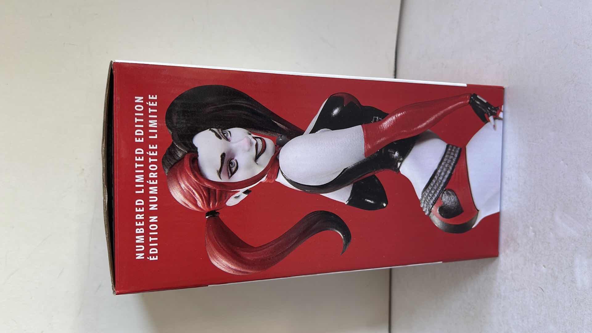 Photo 1 of NIB DC DIRECT FROM THE SOURCE J. SCOTT CAMPBELL HARLEY QUINN RED WHITE & BLACK LIMITED AND NUMBERED MSRP $100