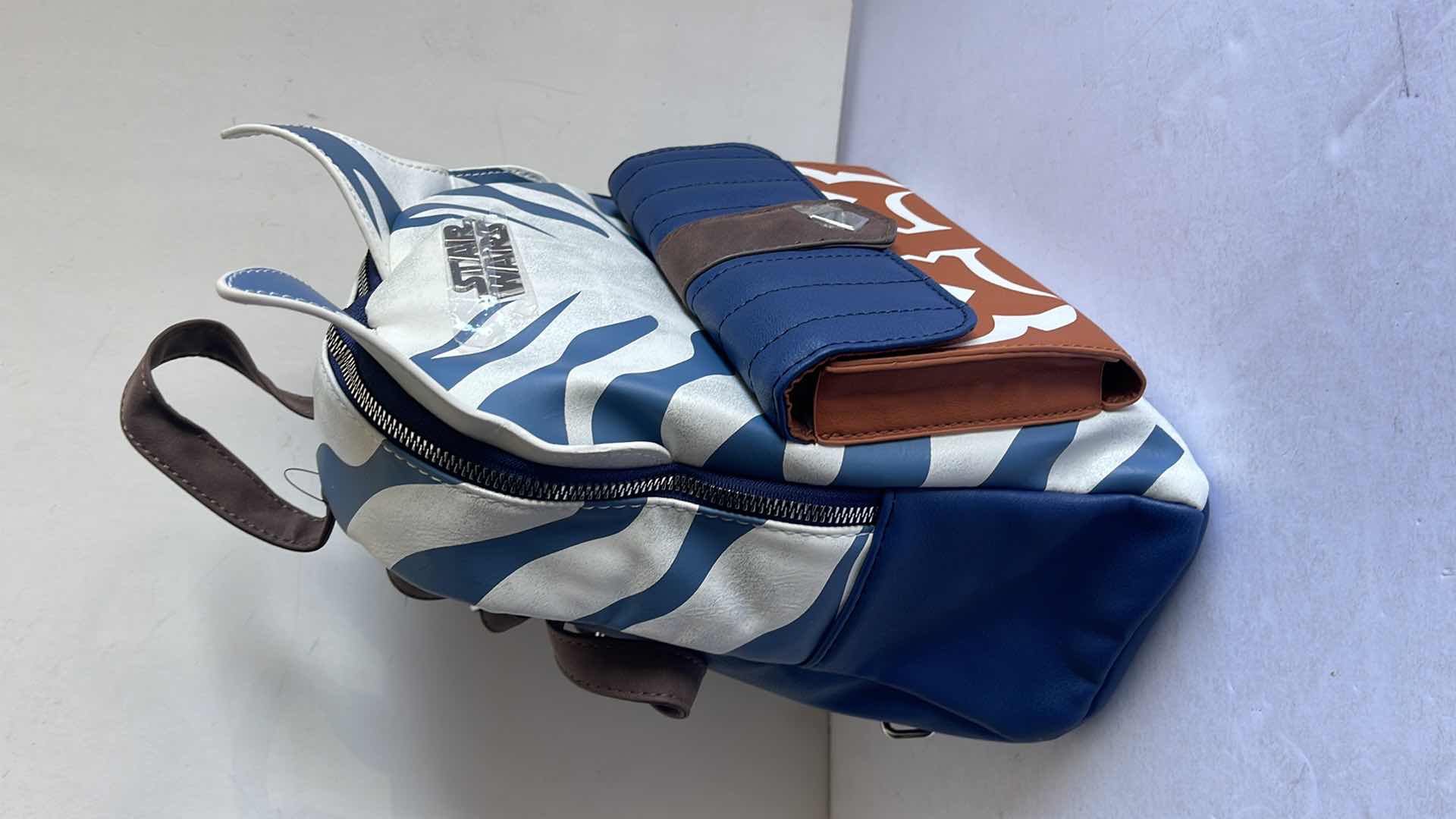 Photo 1 of NIB BIOWORLD STAR WARS AHSOKA TANO COSPLAY MINI BACKPACK MSRP $73.99