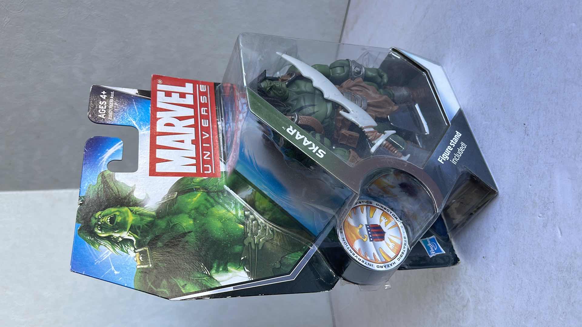 Photo 1 of NIB MARVEL UNIVERSE SKAAR H3.75” MSRP $19.99