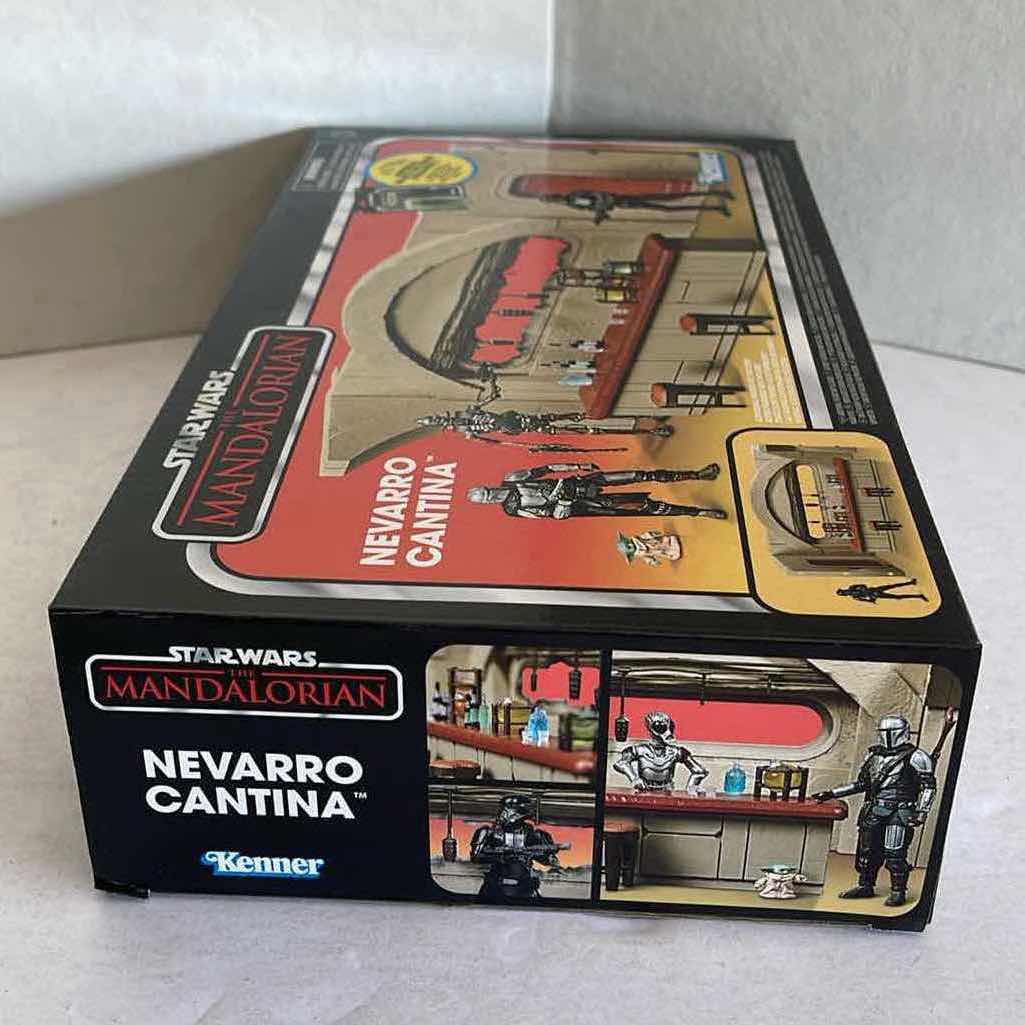 Photo 1 of NIB KENNER STAR WARS THE MANDALORIAN NEVARRO CANTINA MSRP $40