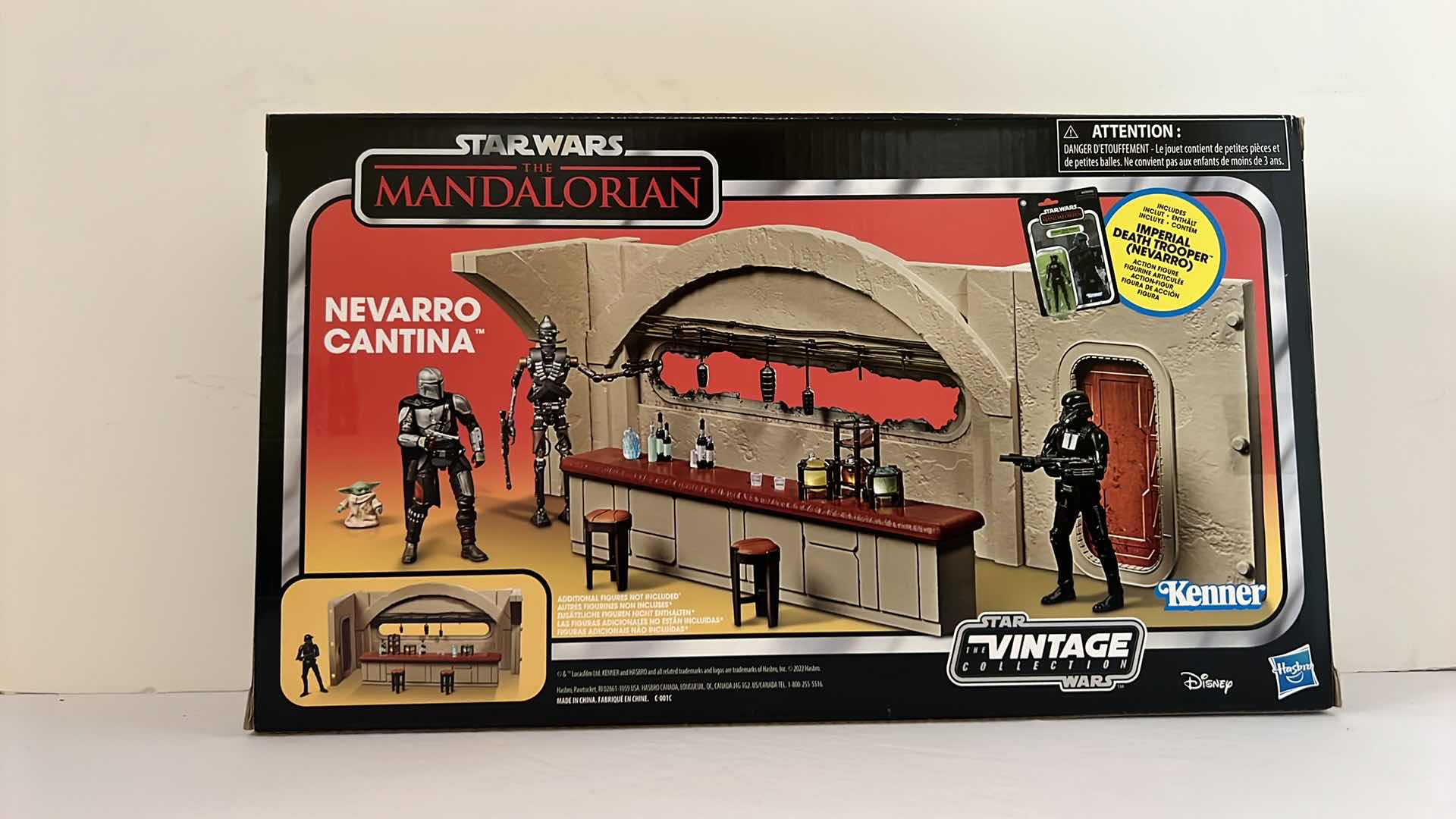 Photo 1 of NEW KENNER STAR WARS THE MANDALORIAN "NEVARRO CANTINA" ACTION FIGURES MSRP $75
