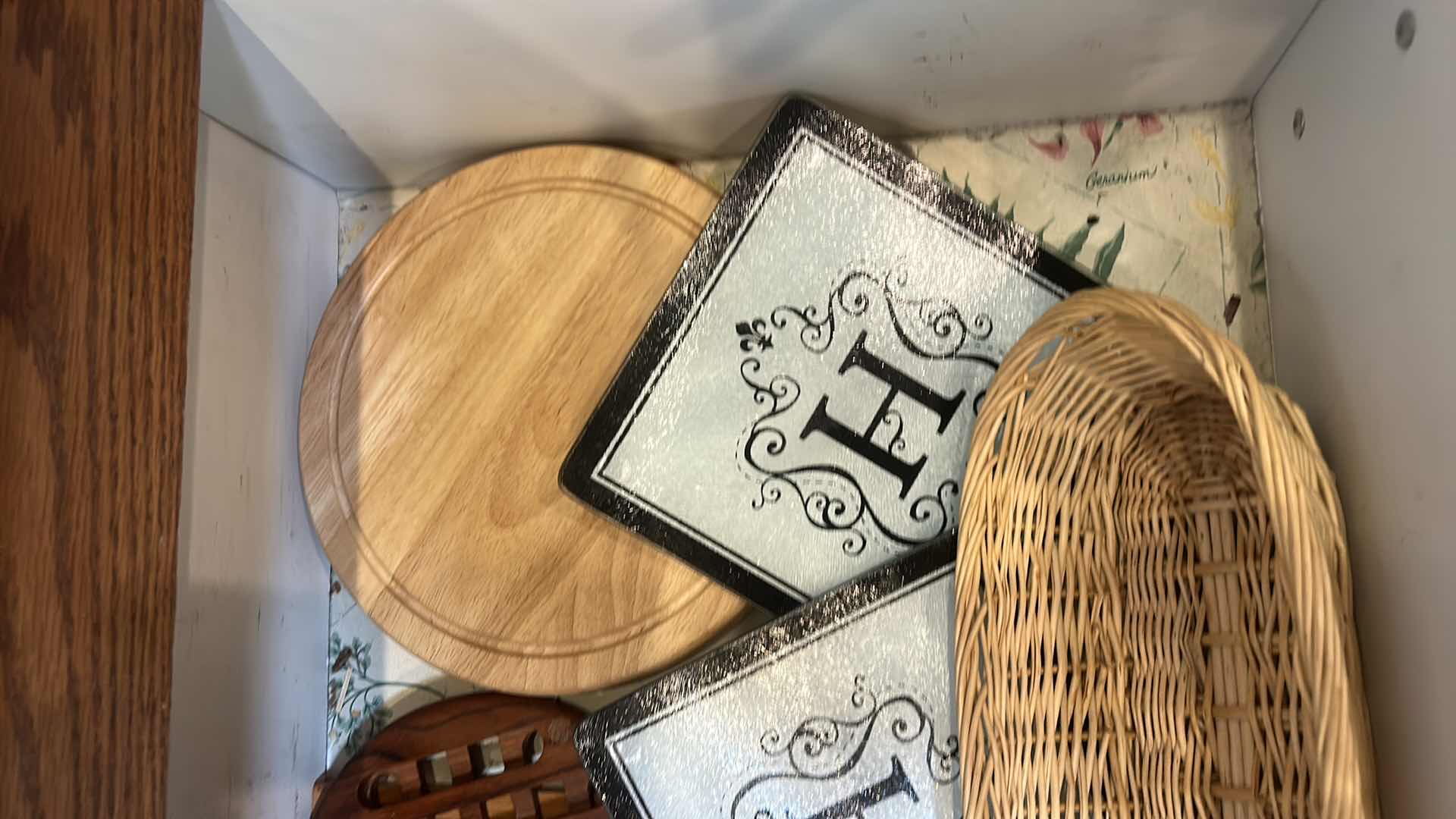 Photo 1 of CONTENTS OF PULL OUT DRAWER IN KITCHEN