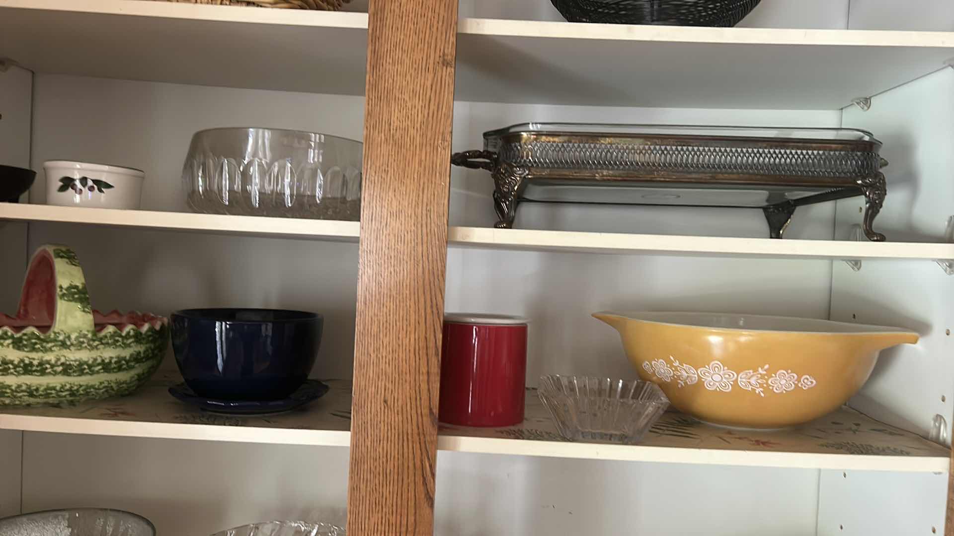 Photo 1 of CONTENTS OF KITCHEN CABINET