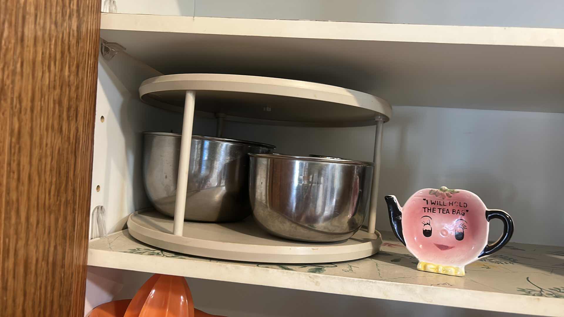 Photo 1 of CONTENTS OF KITCHEN CABINET