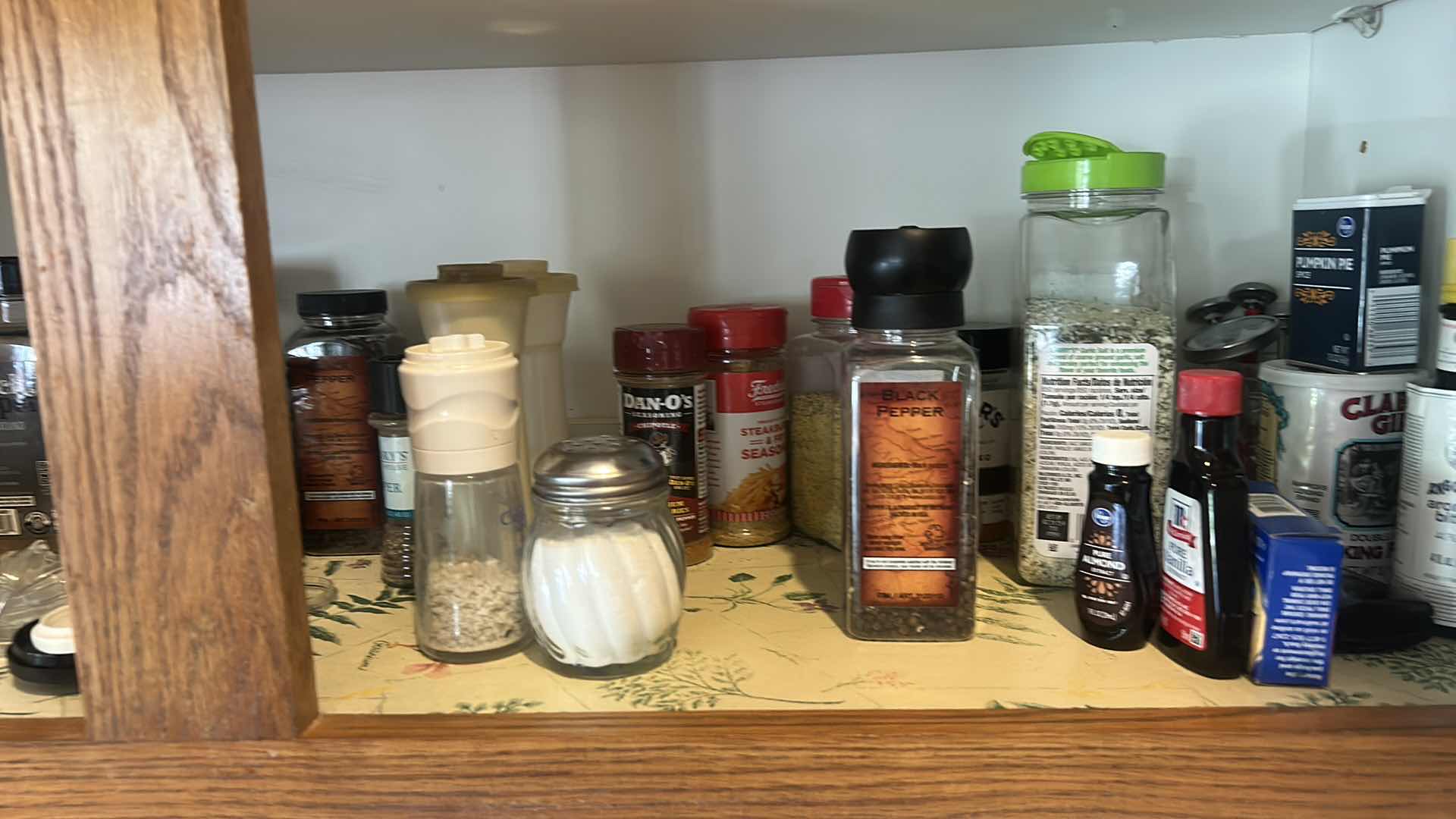 Photo 1 of CONTENTS OF KITCHEN CABINET