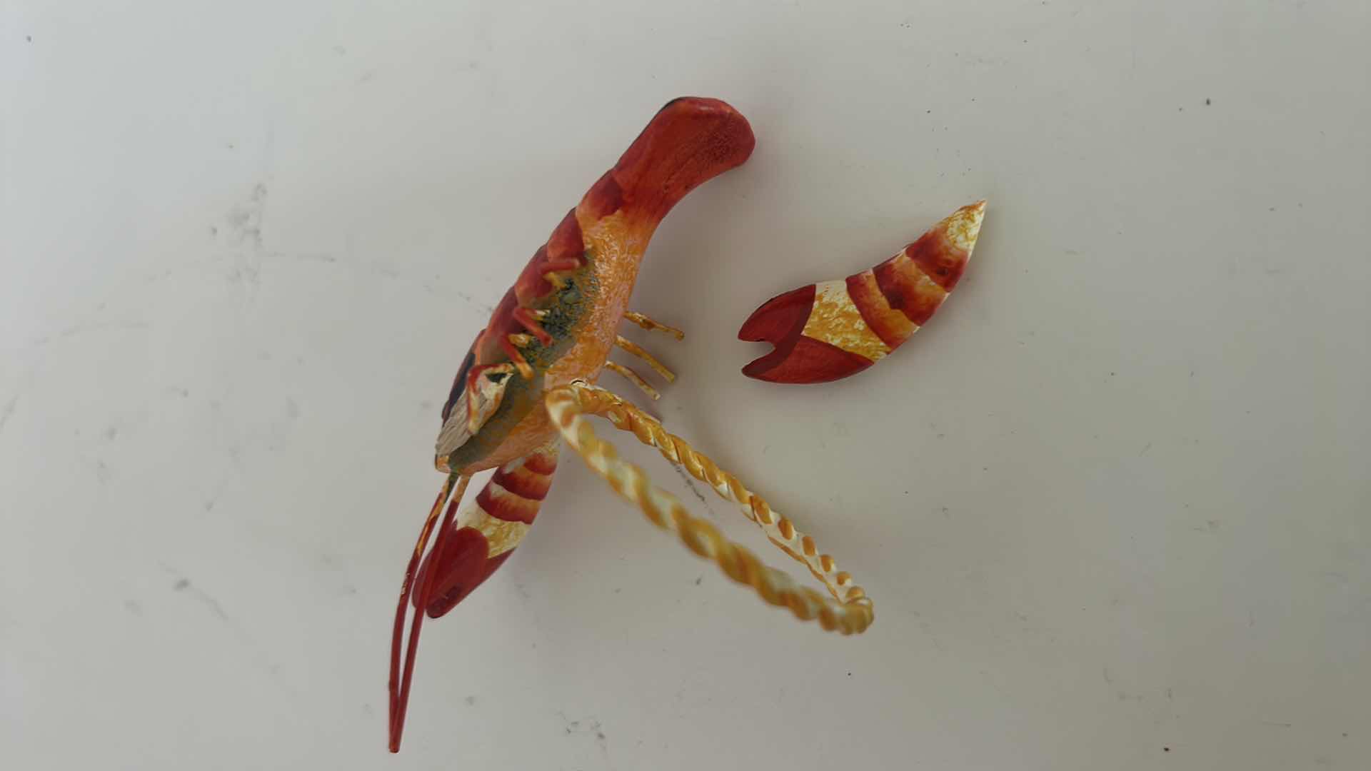 Photo 1 of 4 LOBSTER KUBA PORCELAIN BAVARIA GERMANY PLATES AND 12 LOBSTER NAPKIN RINGS 1 is BROKEN