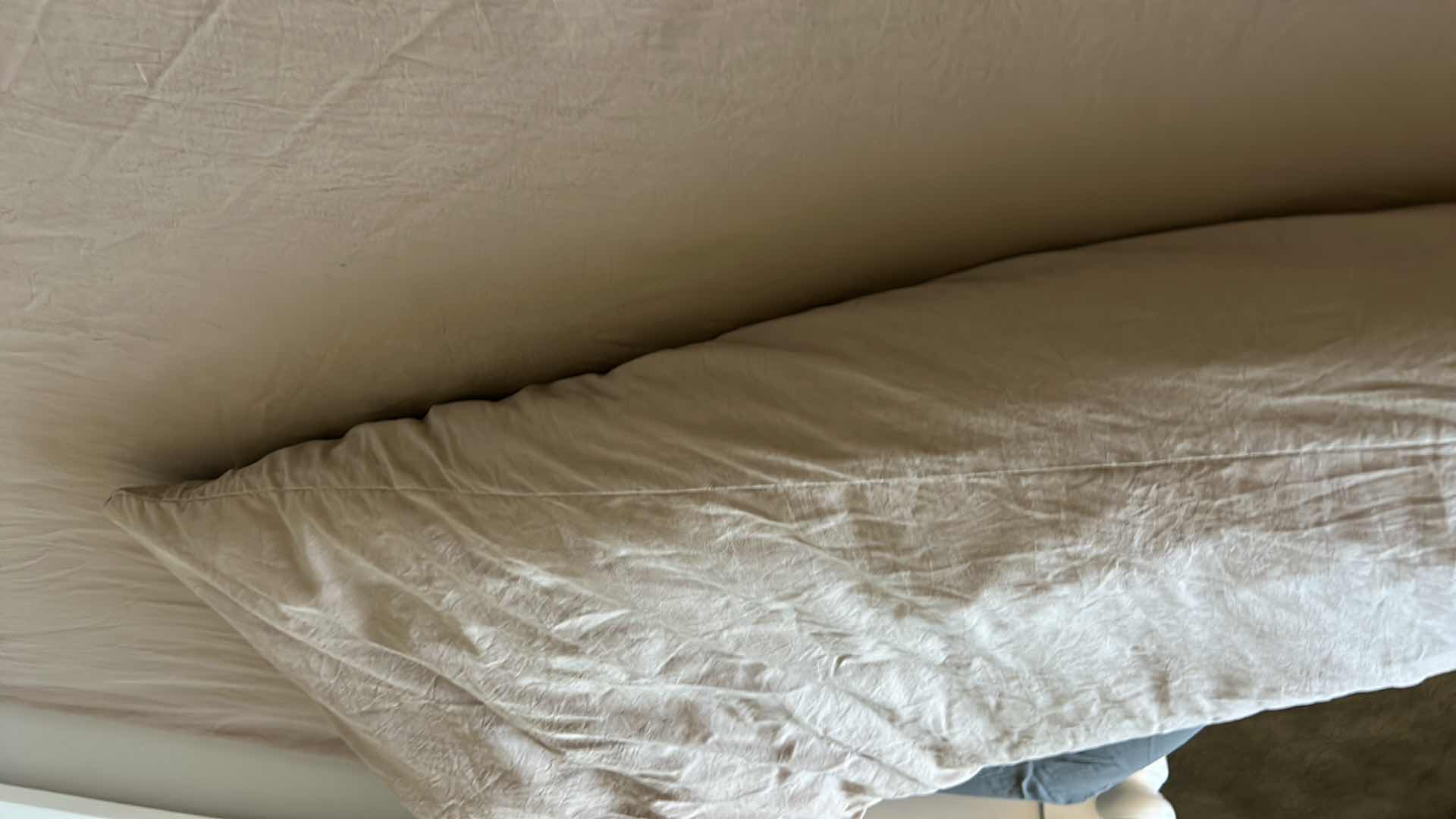 Photo 1 of MAUVE QUEEN BEDDING AND PILLOWS (ALL ELSE SOLD SEPARATELY)