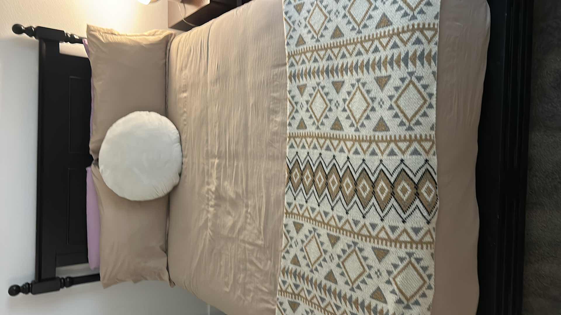 Photo 1 of FULL BEDDING LINENS- COMFORTER, PILLOWS AND SHEETS ( BED NOT INCLUDED)