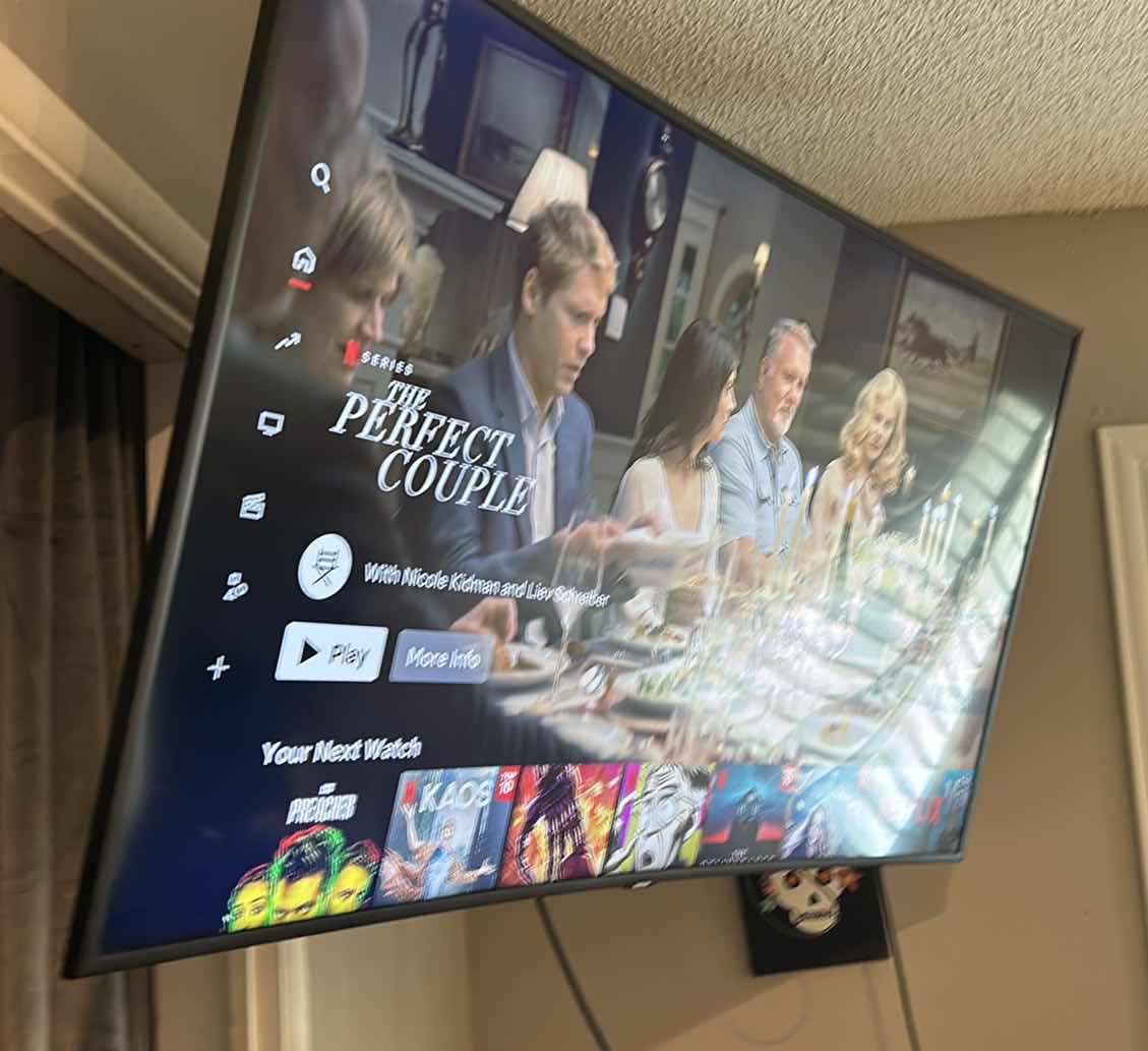 Photo 1 of 54” SAMSUNG SMART TV CURVED SCREEN WITH WALL MOUNT AND REMOTE