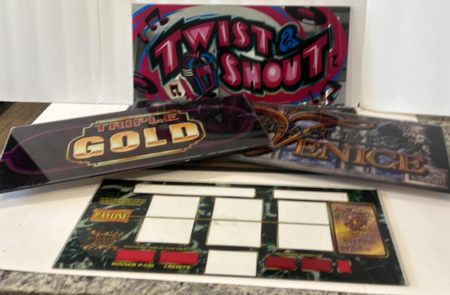 Photo 1 of 11 GLASS GAMBLING MACHINE TOPPERS 19 1/2” x 9”