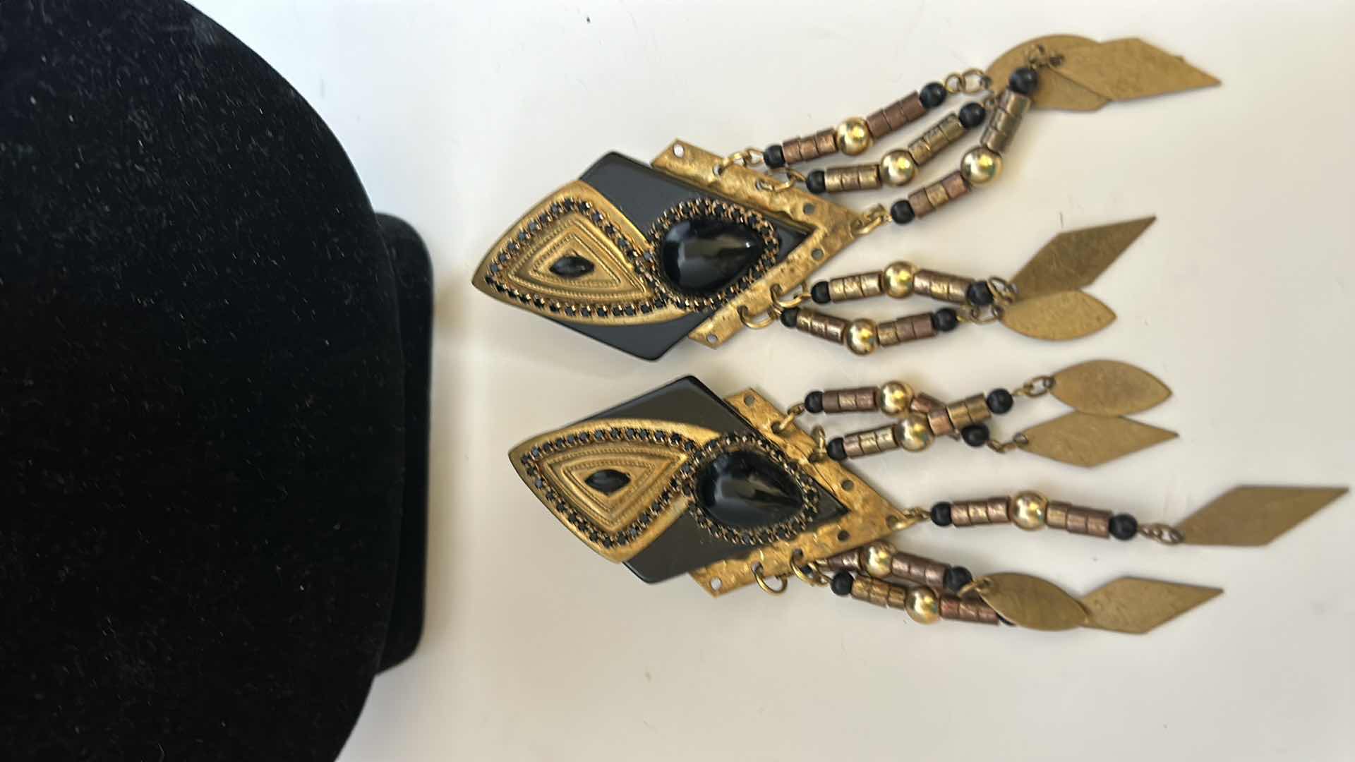 Photo 1 of COSTUME JEWELRY. TWO NECKLACES AND TWO PAIRS OF CLIP-ON EARRINGS.