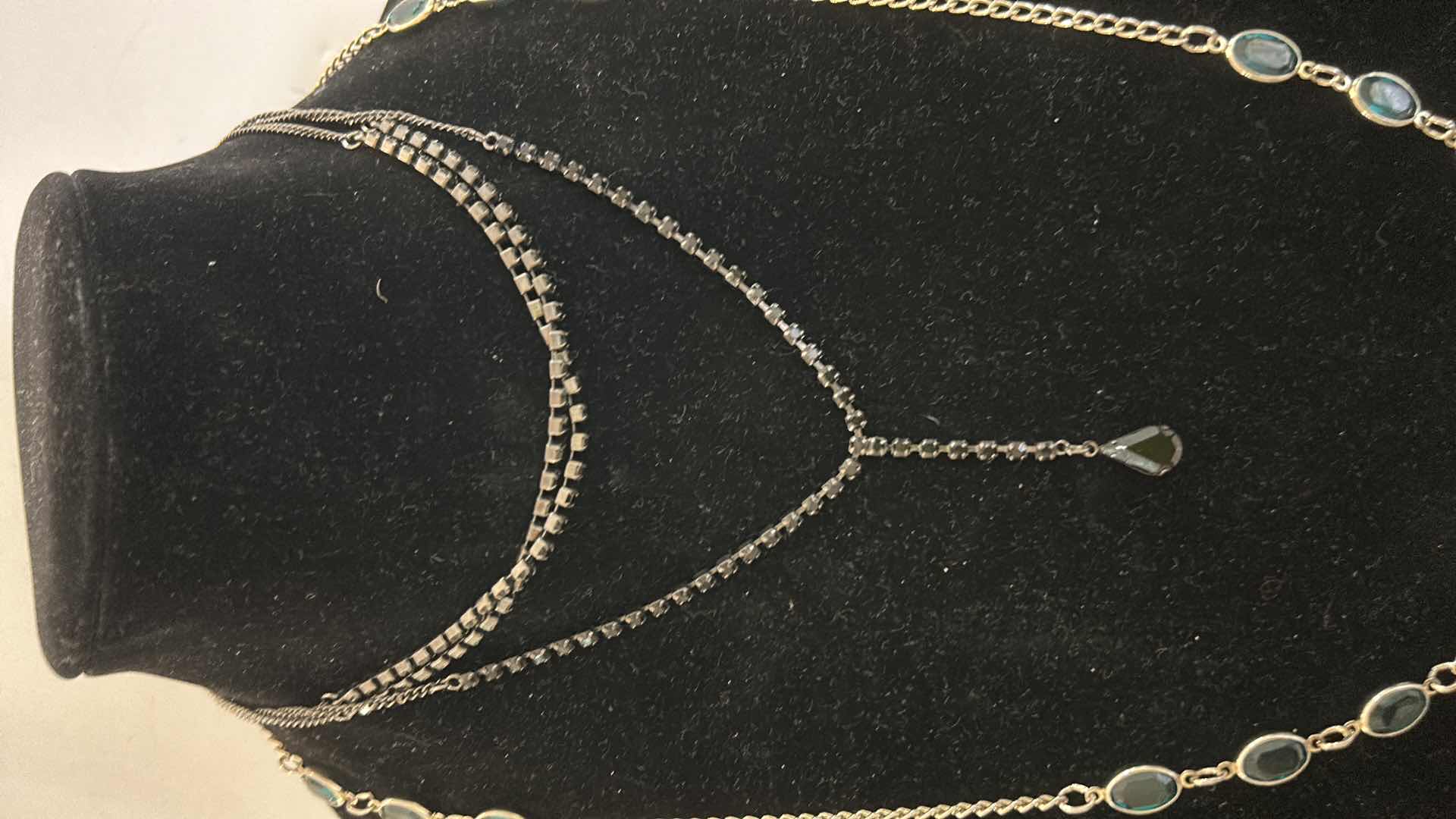 Photo 1 of 6 PC’s FASHION JEWELRY