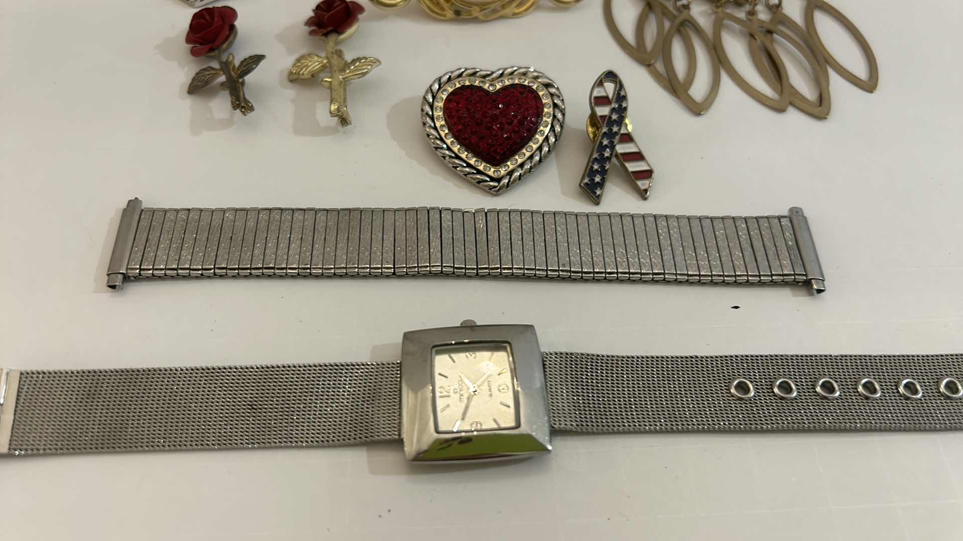 Photo 1 of FASHION JEWELRY