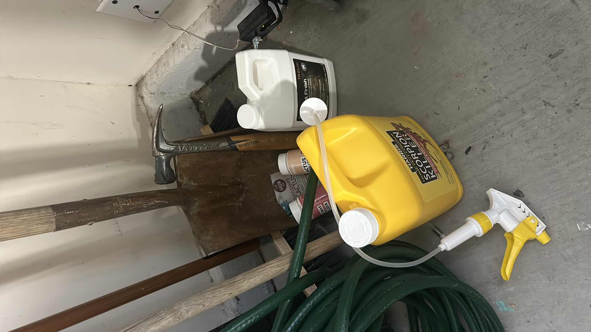 Photo 4 of GARAGE AND GARDENING SUPPLIES AND TOOLS